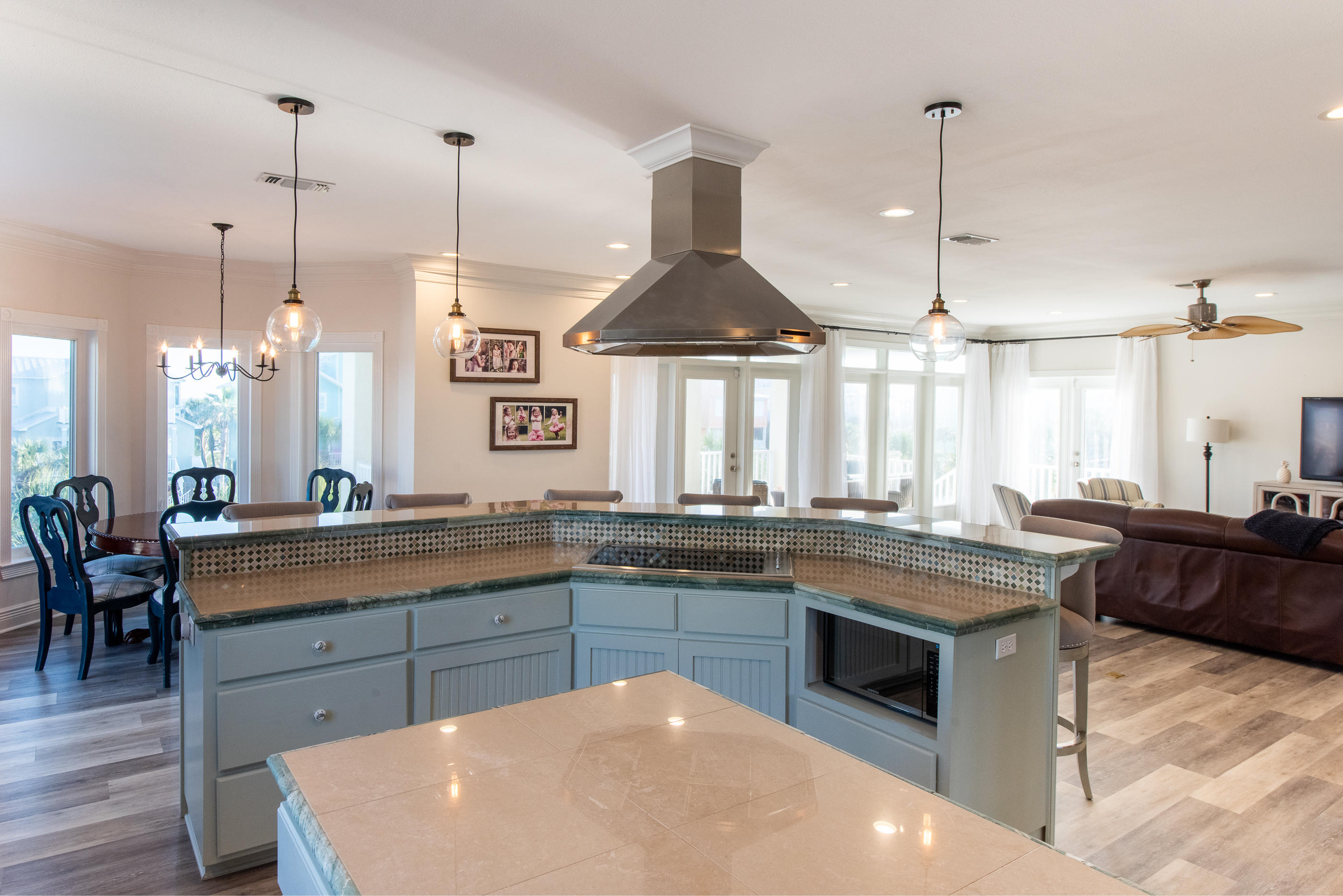 LAFITTE COVE - Residential