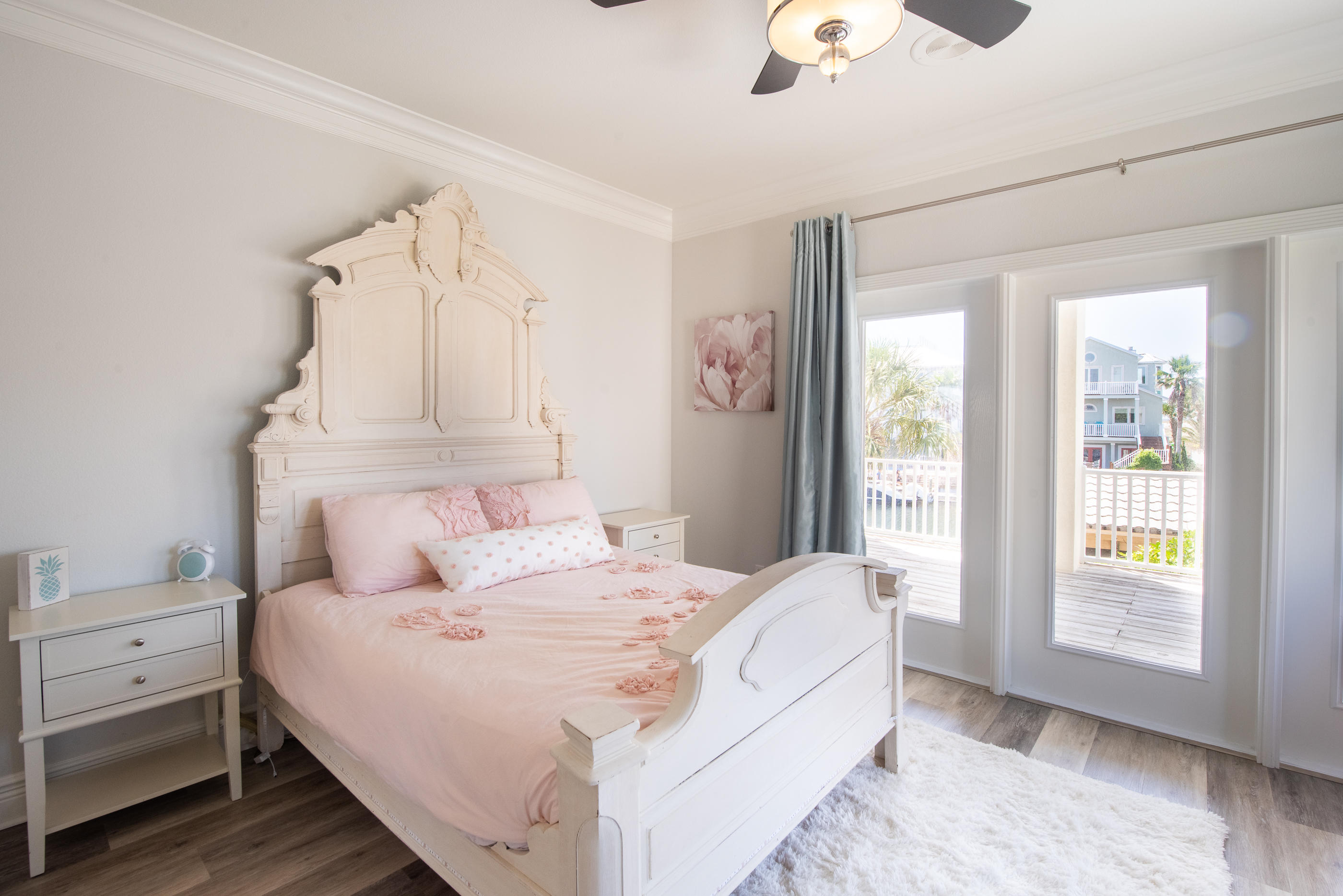 LAFITTE COVE - Residential