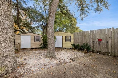 A home in Niceville