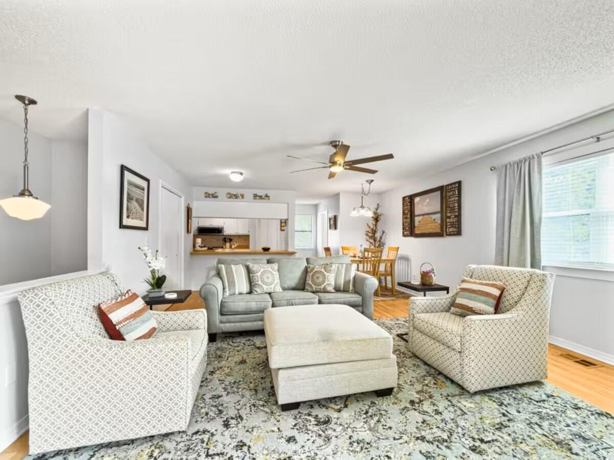 CASSINE GARDENS T/H PH II - Residential