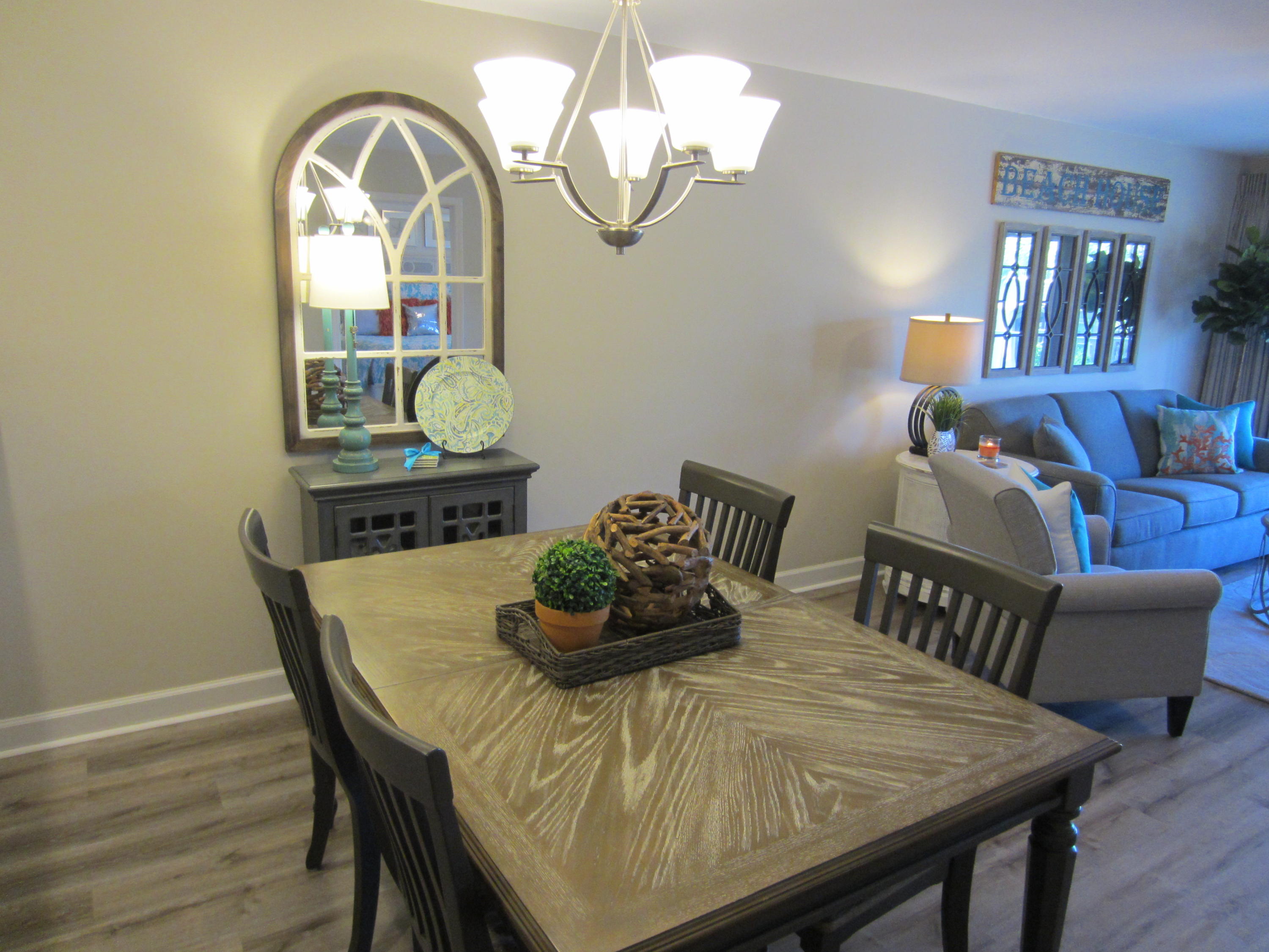 MARAVILLA CONDO 1 - Residential