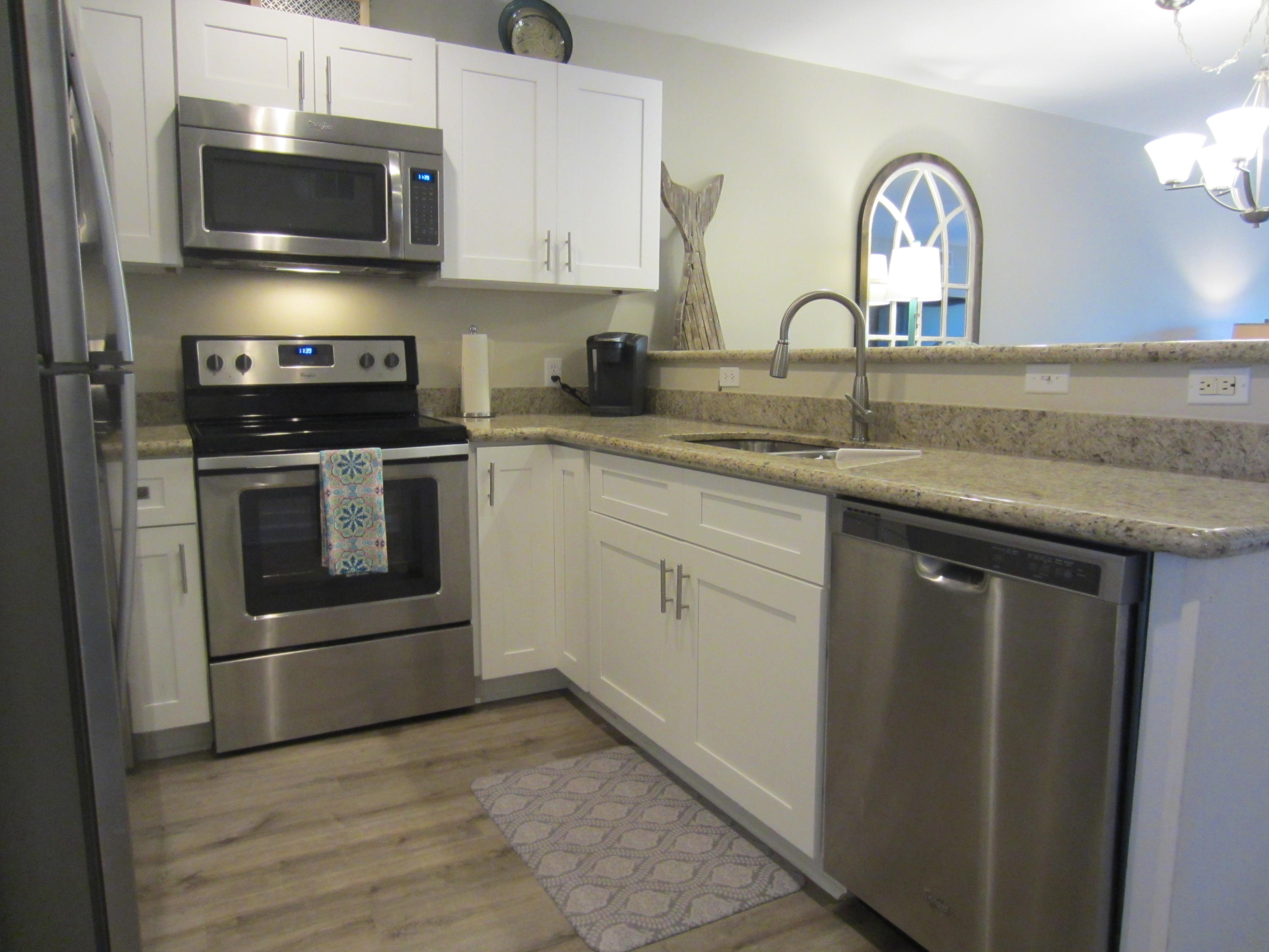 MARAVILLA CONDO 1 - Residential