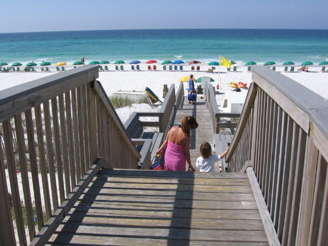 MARAVILLA CONDO 1 - Residential