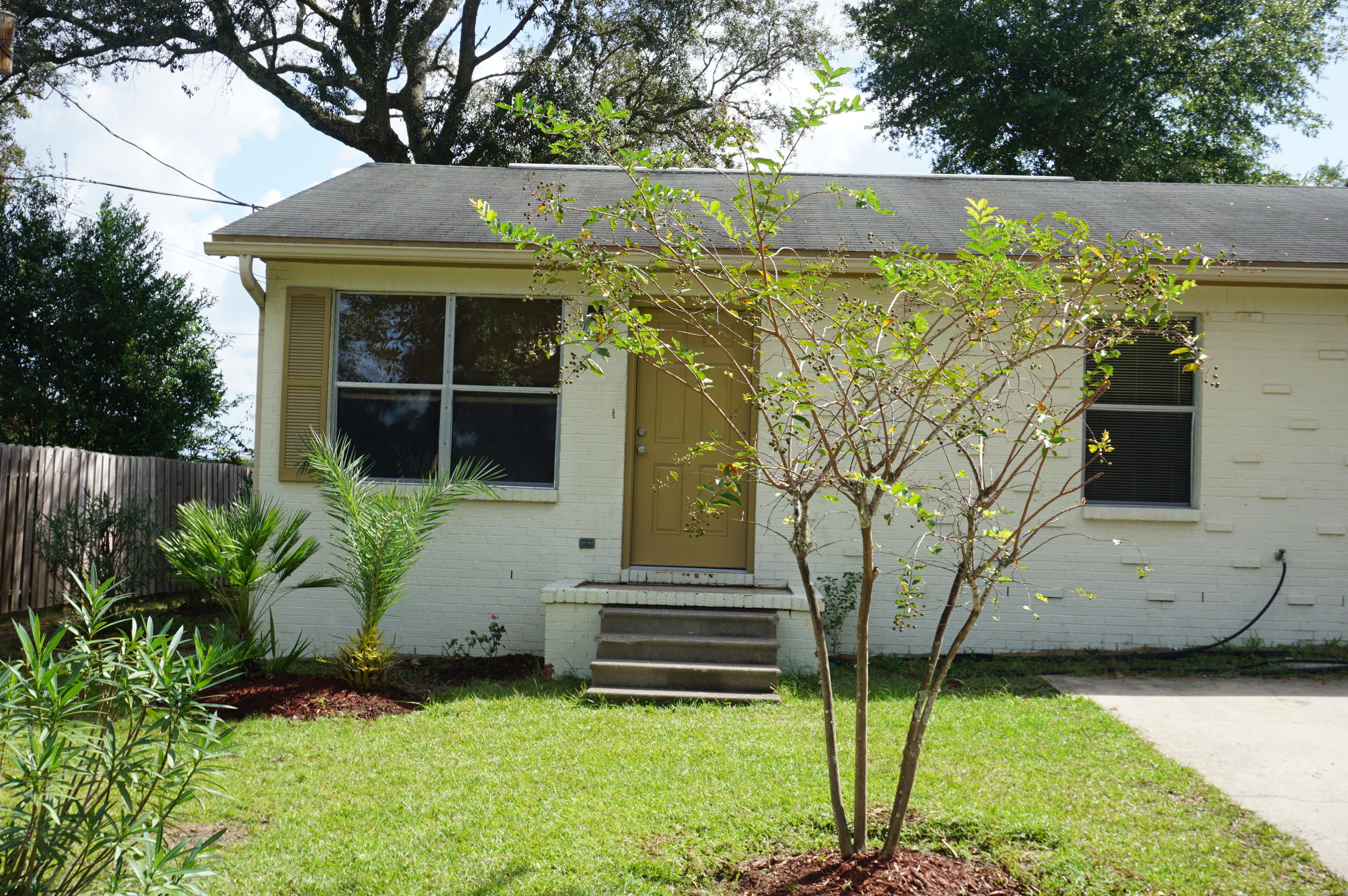 Magnolia Duplex - Residential Lease