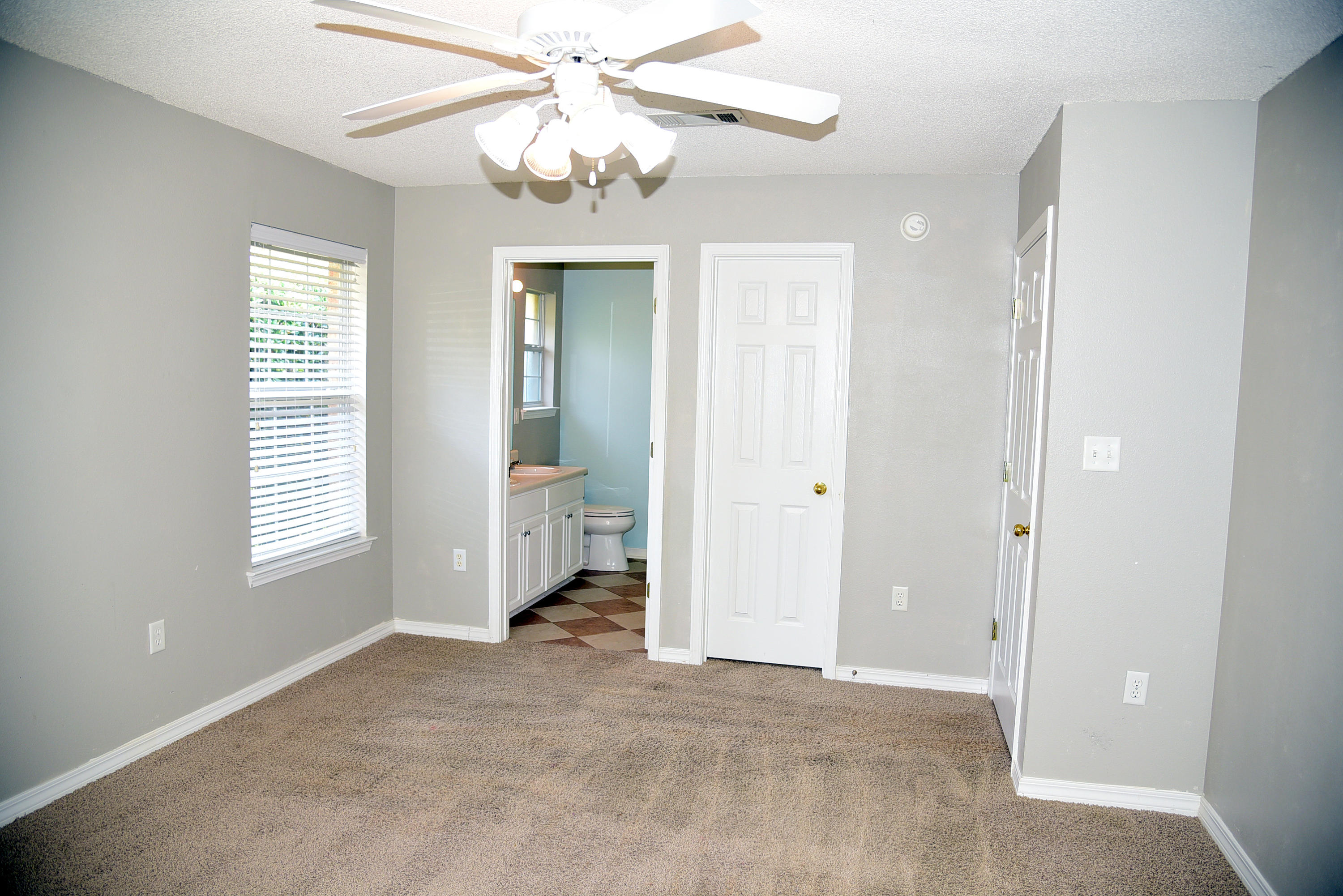 MARSH HARBOR - Residential