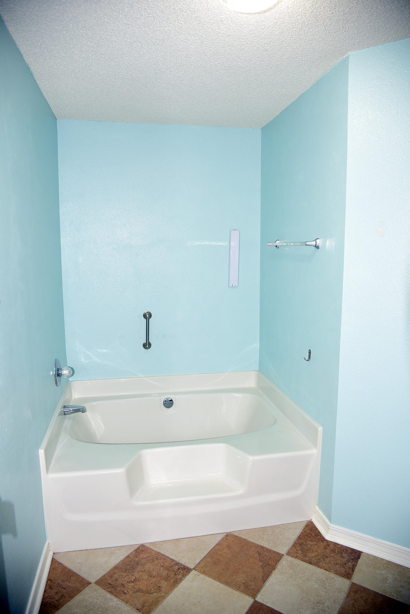 MARSH HARBOR - Residential