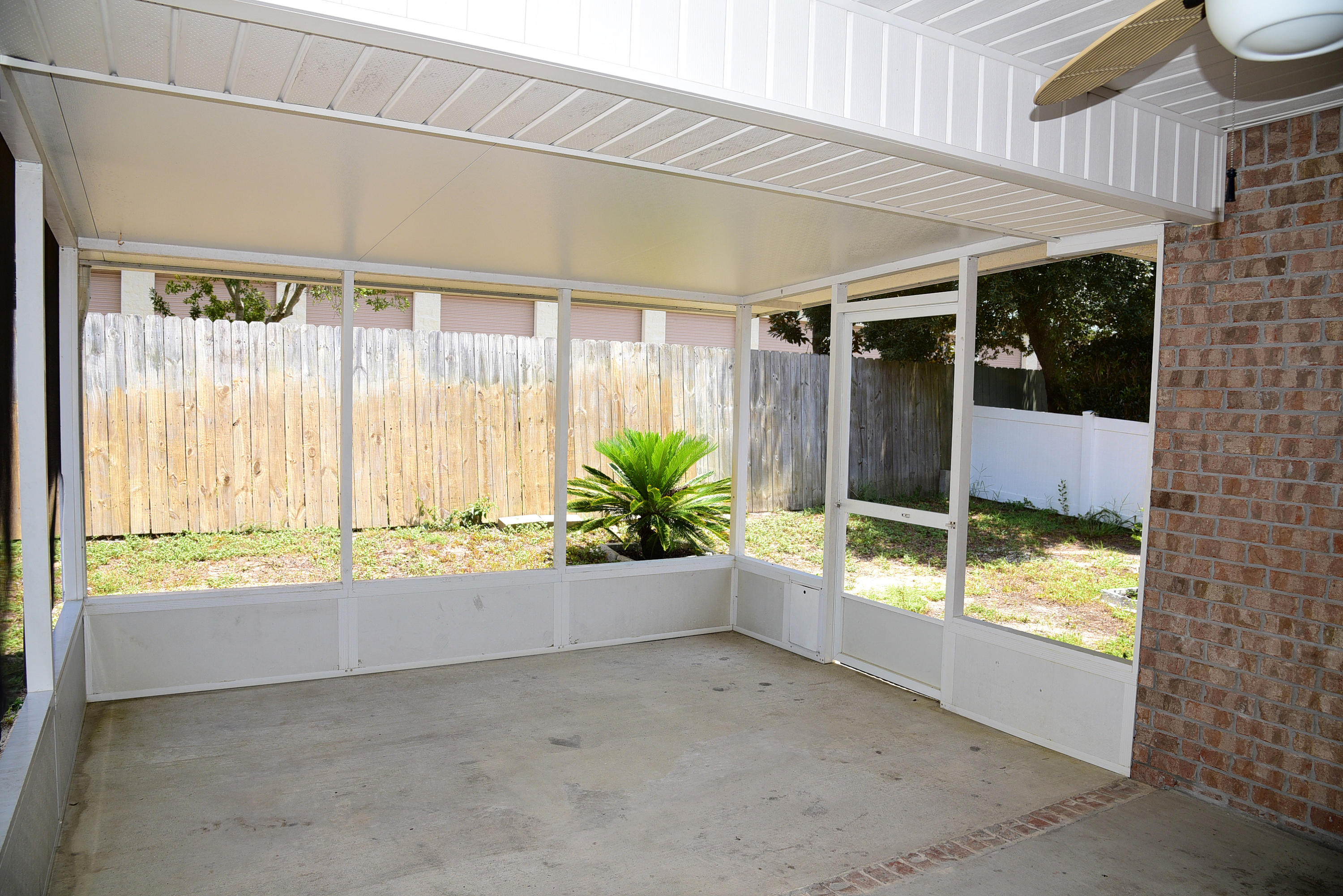 MARSH HARBOR - Residential