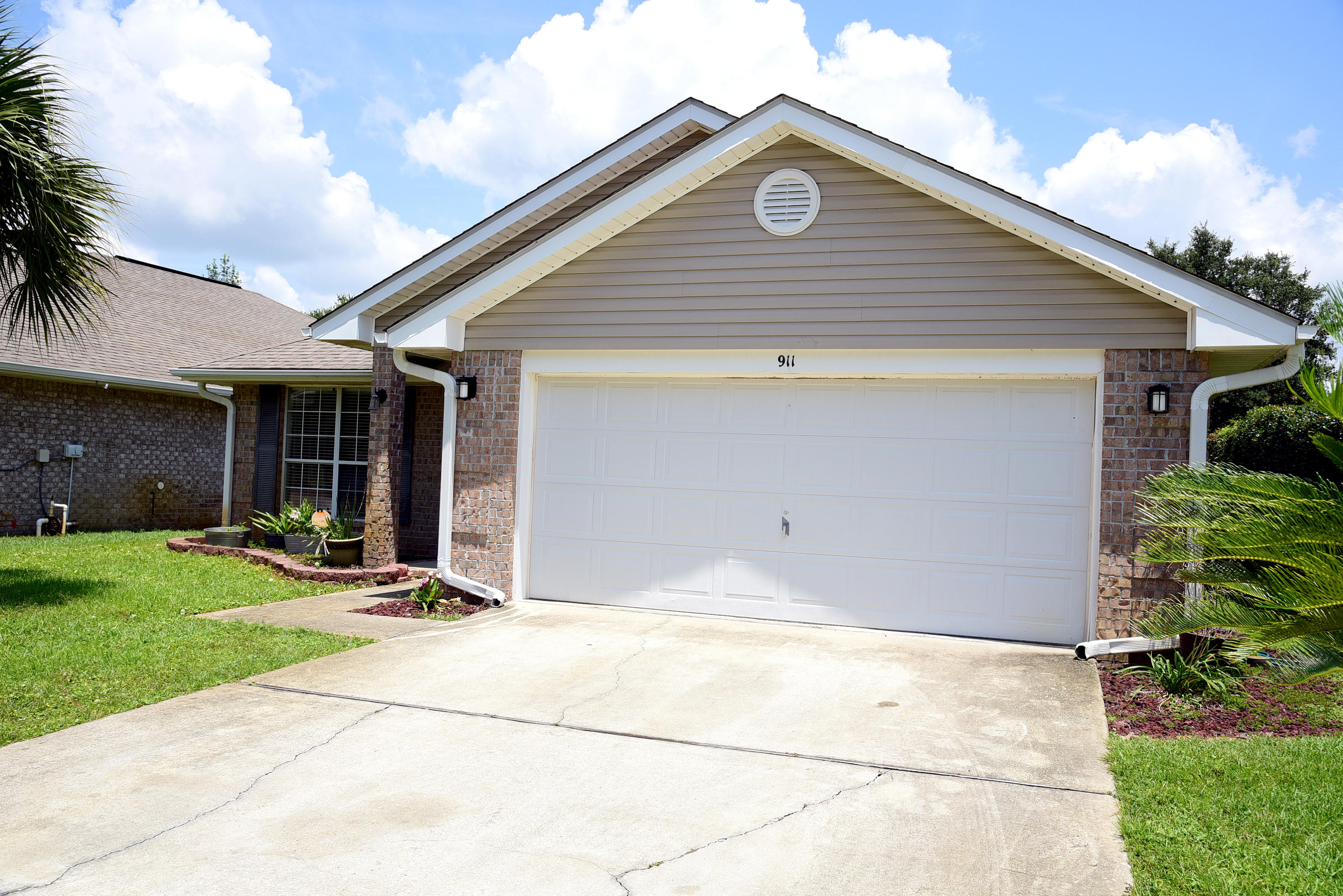 MARSH HARBOR - Residential