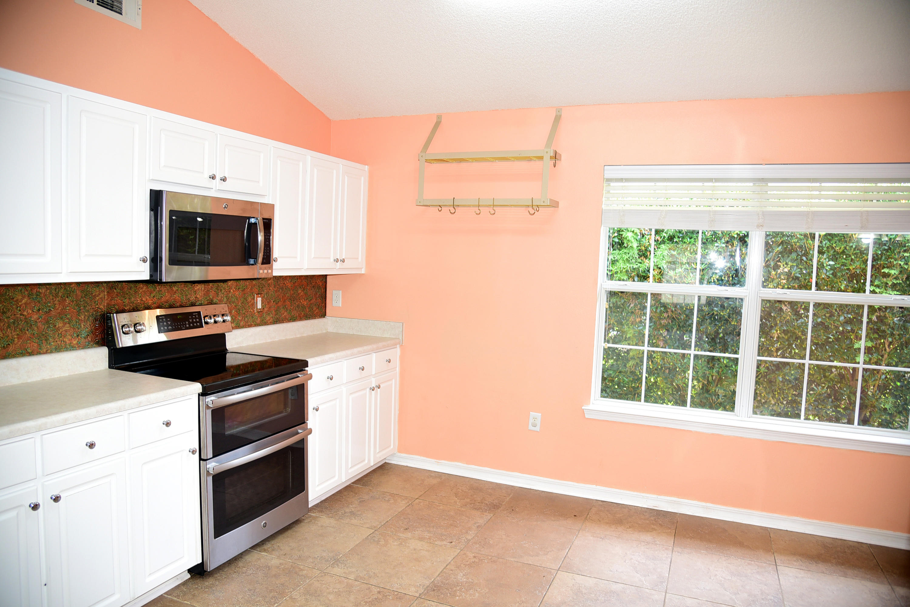 MARSH HARBOR - Residential