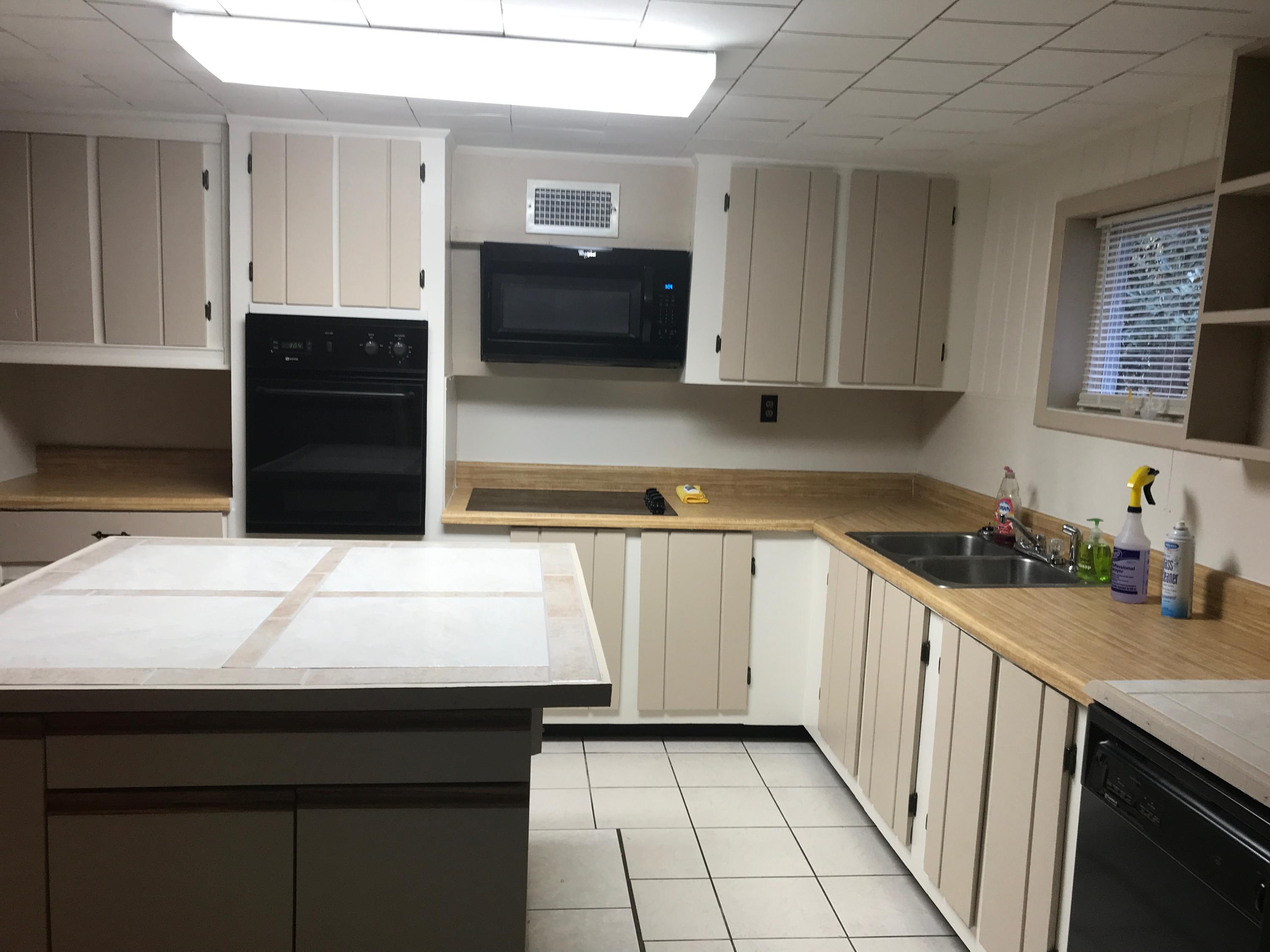 METES & BOUNDS - Residential Lease