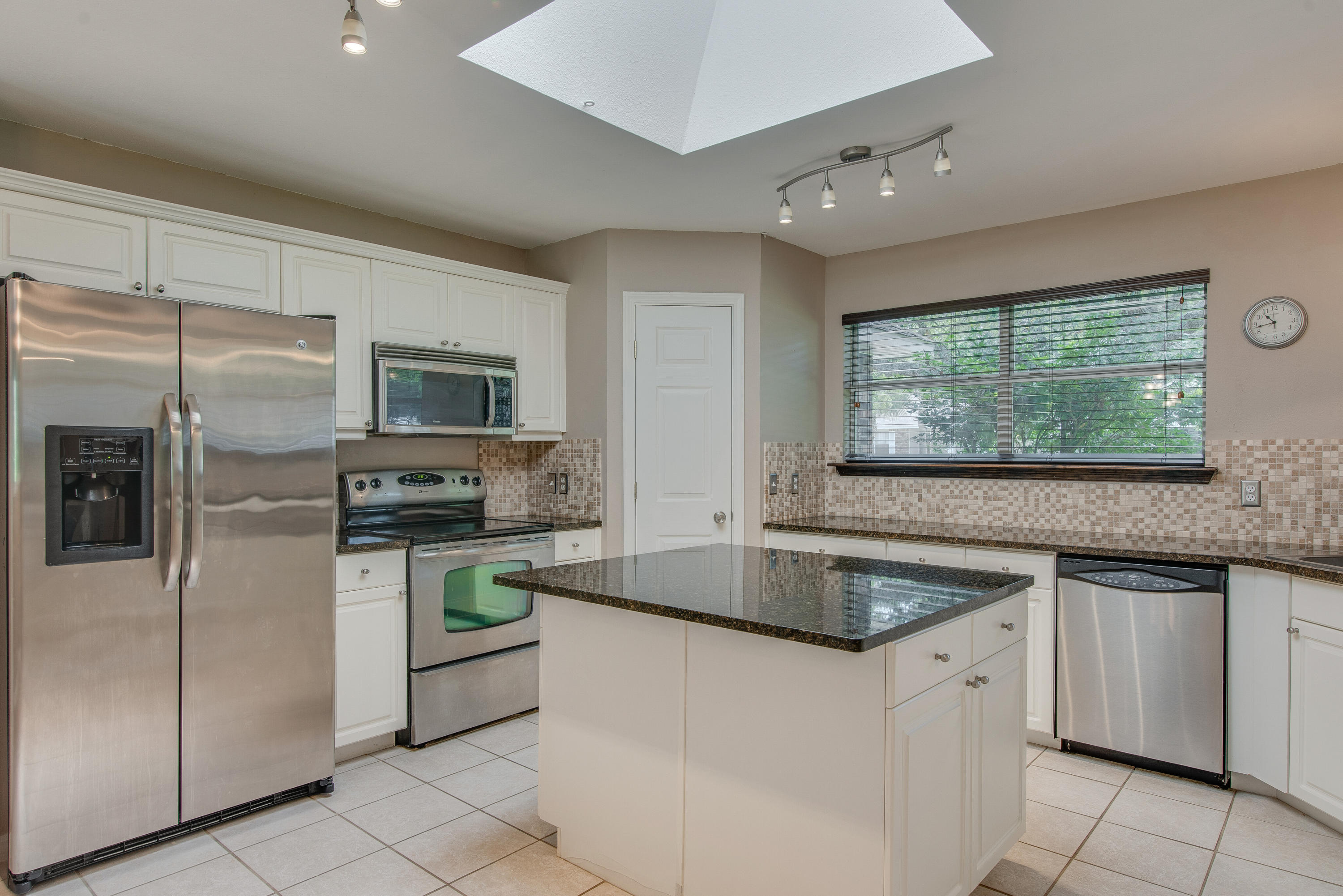 SANDY BEACH ESTATES - Residential