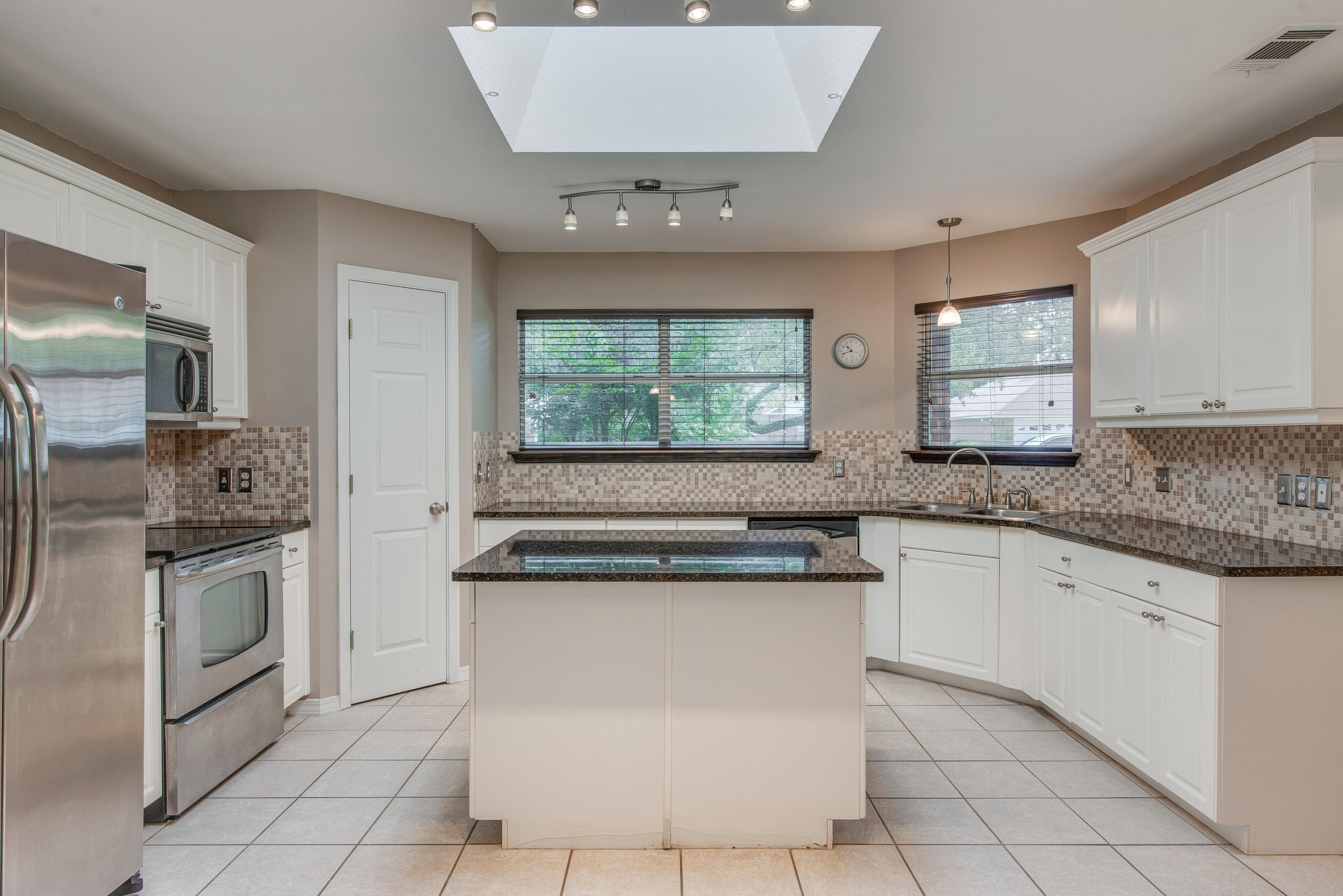 SANDY BEACH ESTATES - Residential