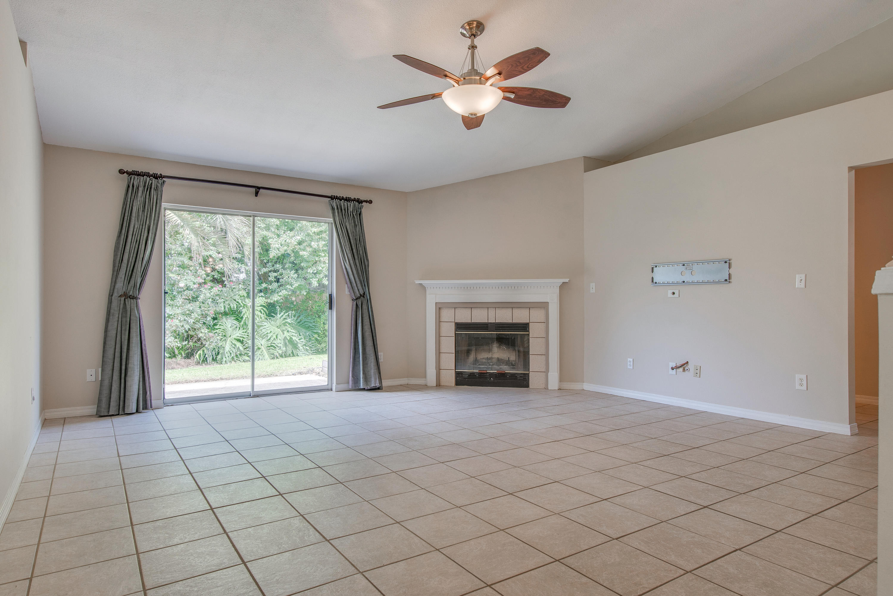 SANDY BEACH ESTATES - Residential