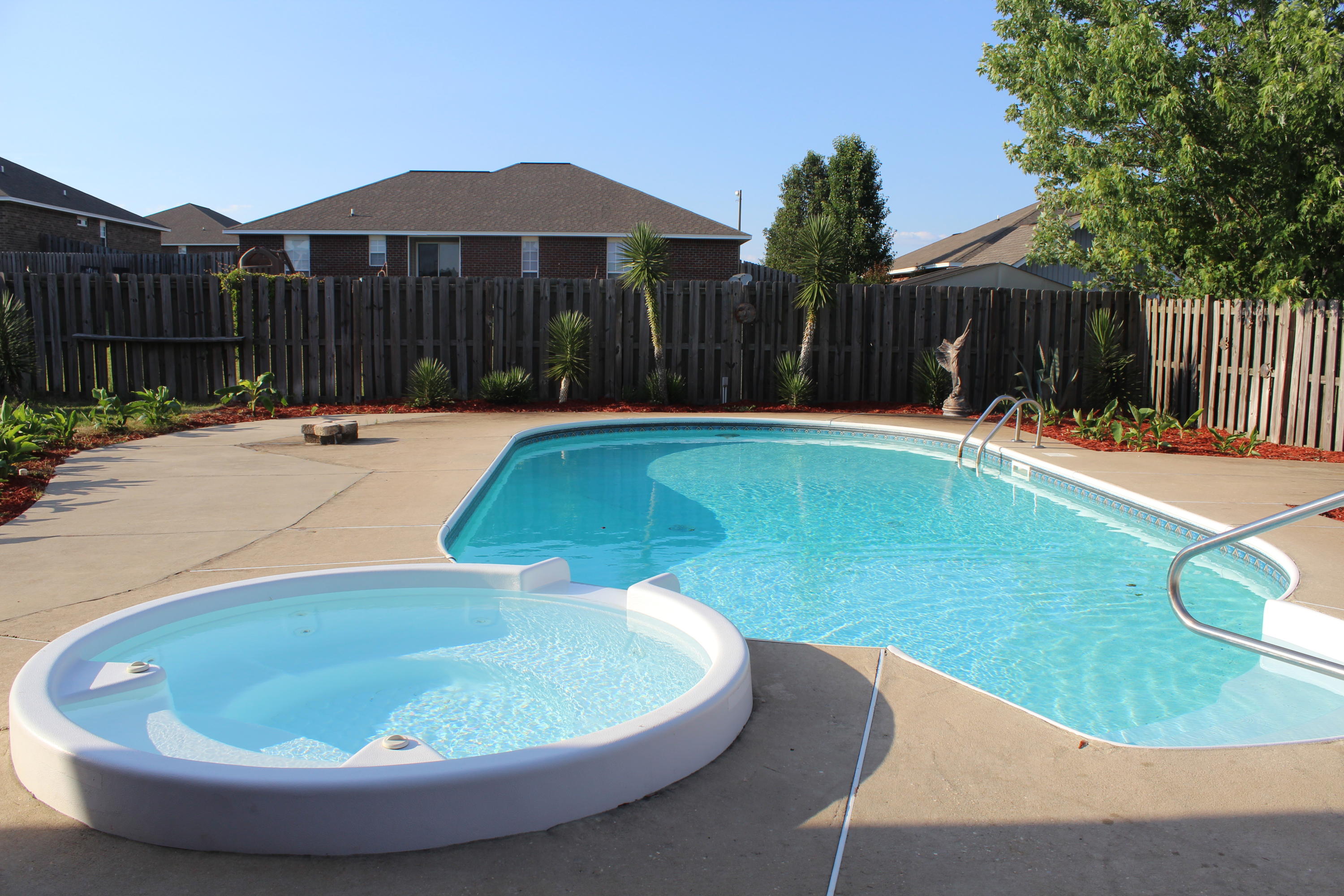 LEE FARMS PH I - Residential