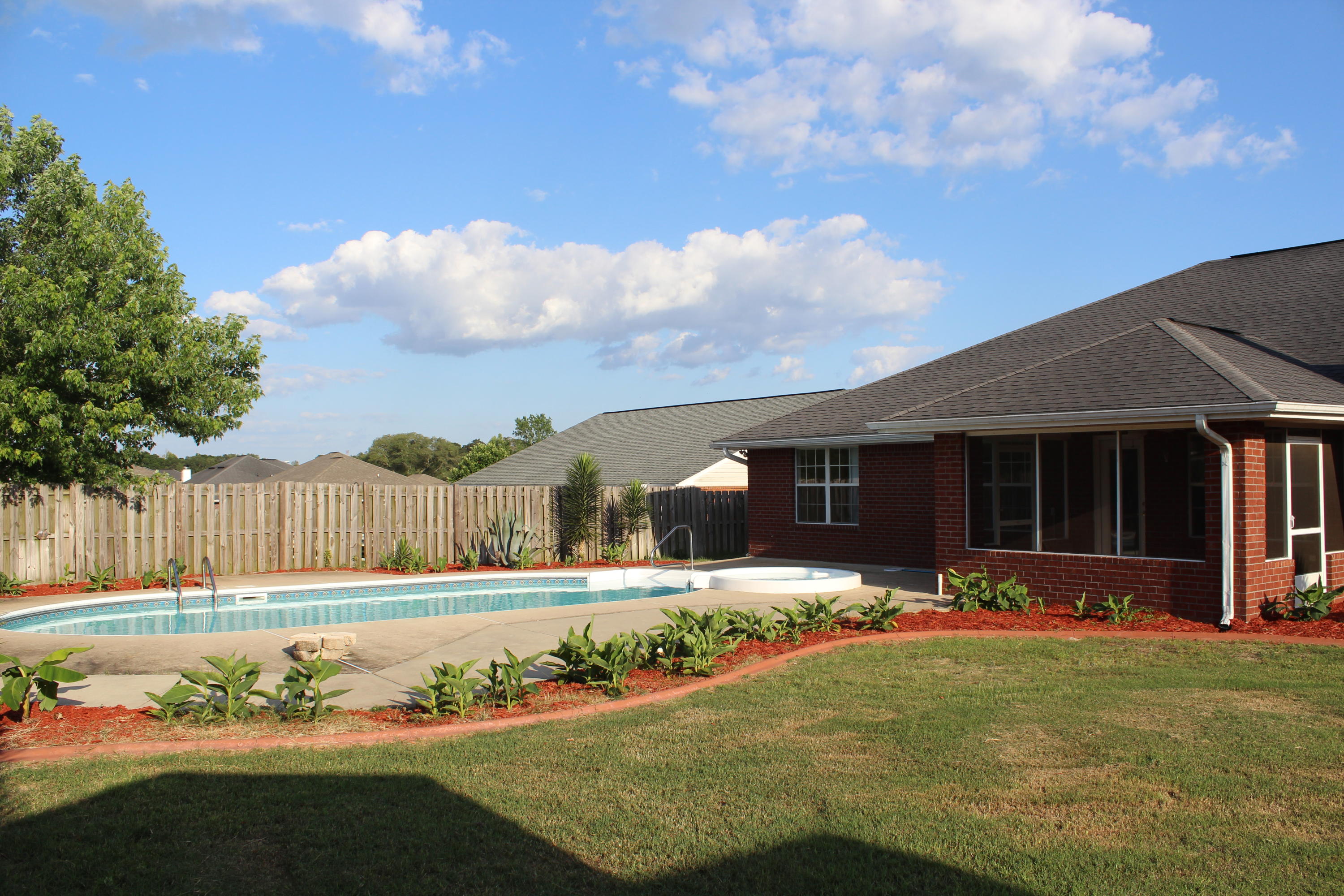 LEE FARMS PH I - Residential