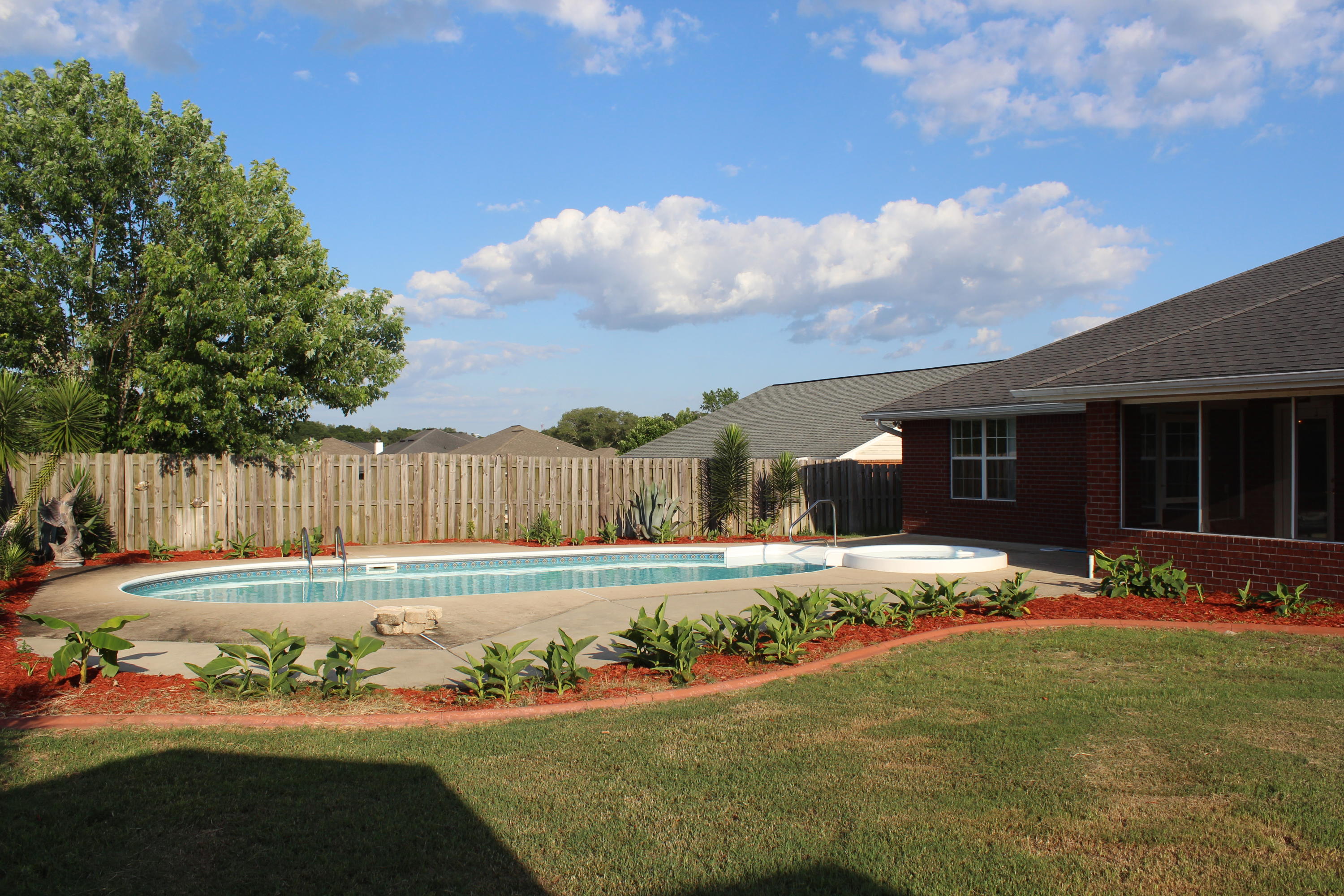 LEE FARMS PH I - Residential