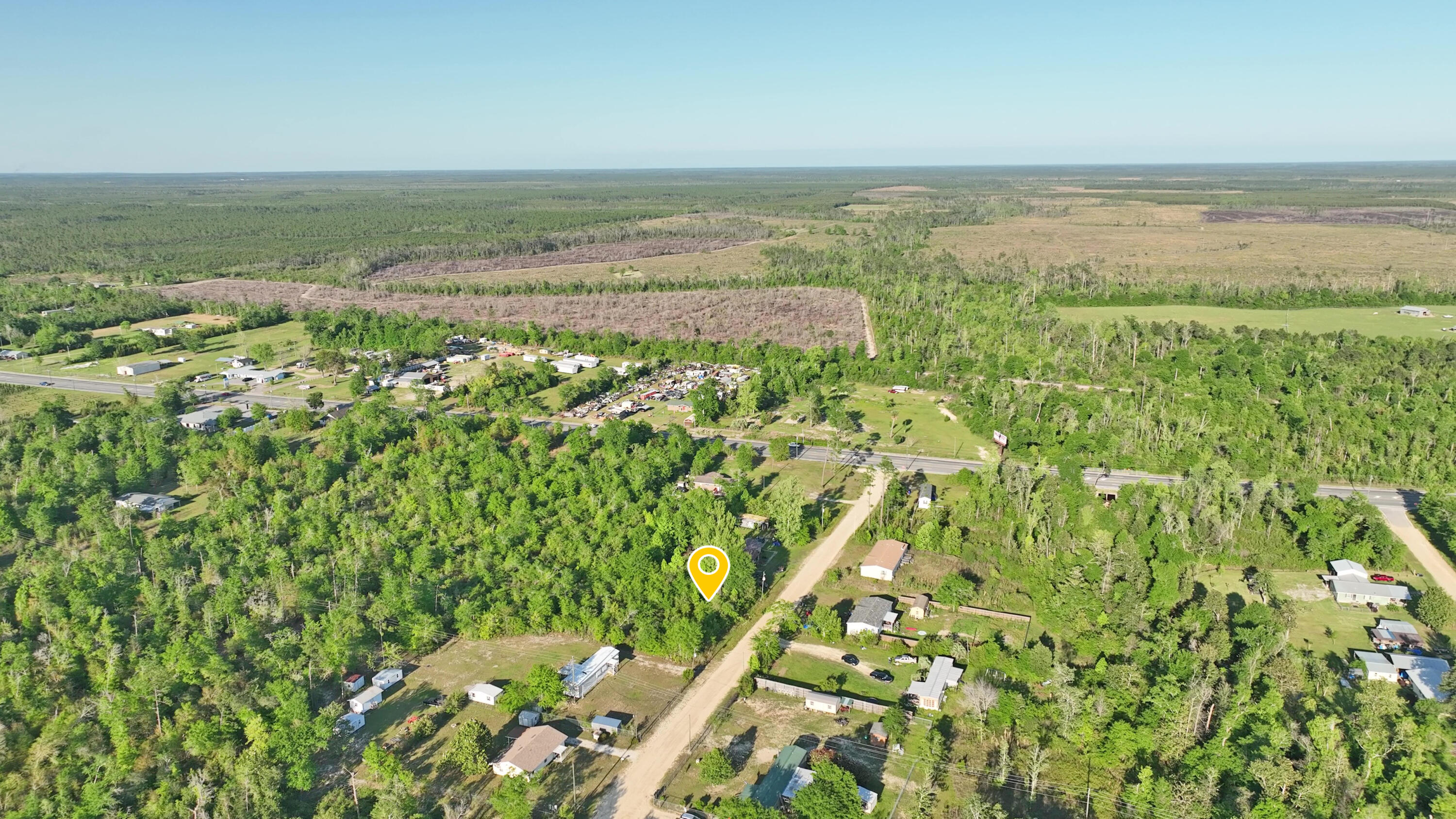 NO RECORDED SUBDIVISION - Land