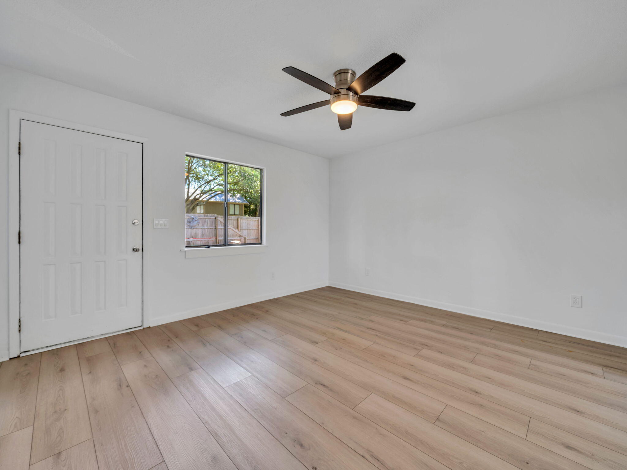 NO RECORDED SUBDIVISION - Residential