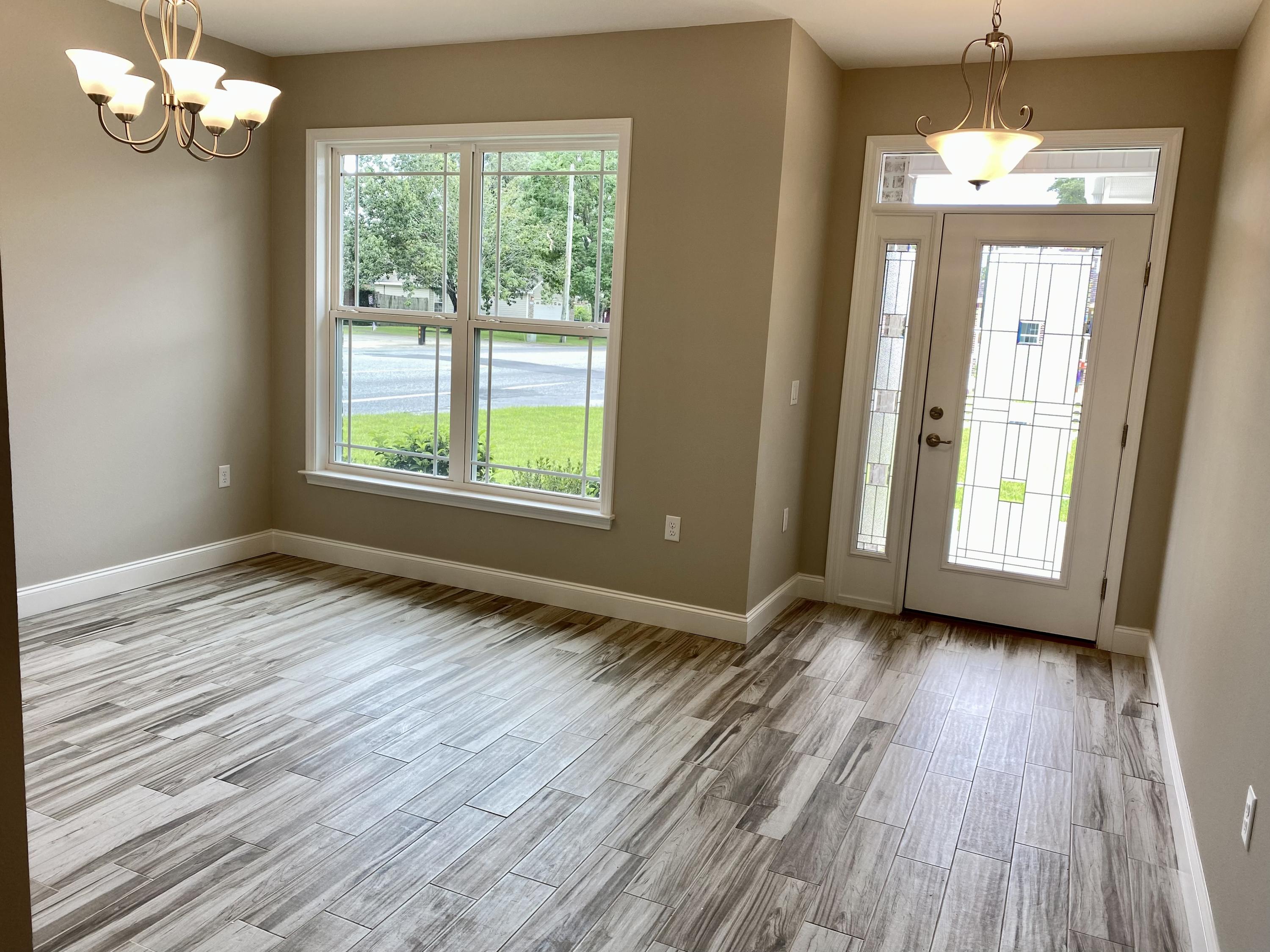 MCKENZIE MEADOWS - Residential