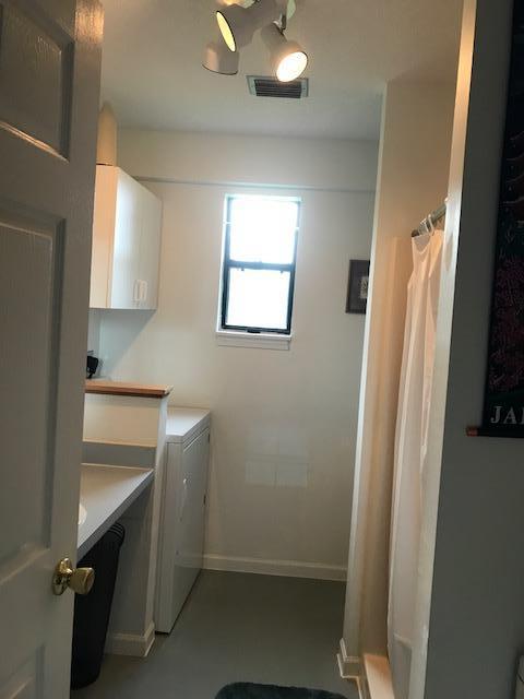 LAKE ARTHUR ESTATES/ Note: access to all amenities, but this property owes no HOA fees - Residential