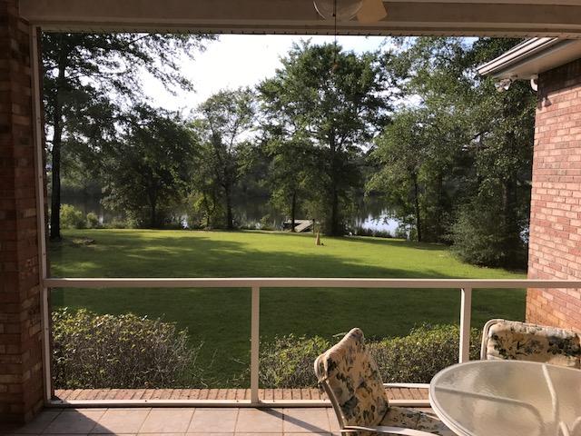 LAKE ARTHUR ESTATES/ Note: access to all amenities, but this property owes no HOA fees - Residential