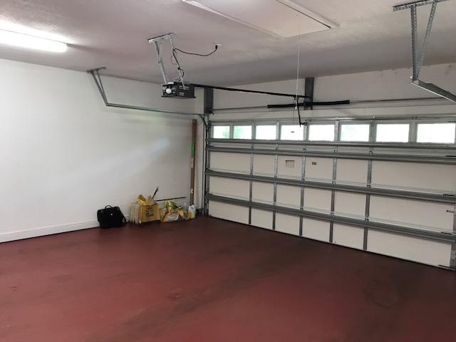 LAKE ARTHUR ESTATES/ Note: access to all amenities, but this property owes no HOA fees - Residential