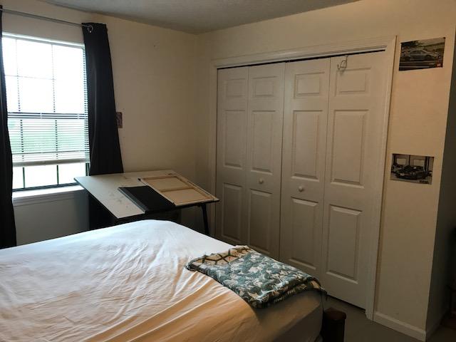 LAKE ARTHUR ESTATES/ Note: access to all amenities, but this property owes no HOA fees - Residential