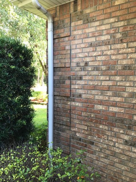 LAKE ARTHUR ESTATES/ Note: access to all amenities, but this property owes no HOA fees - Residential