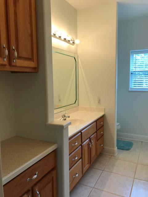 LAKE ARTHUR ESTATES/ Note: access to all amenities, but this property owes no HOA fees - Residential