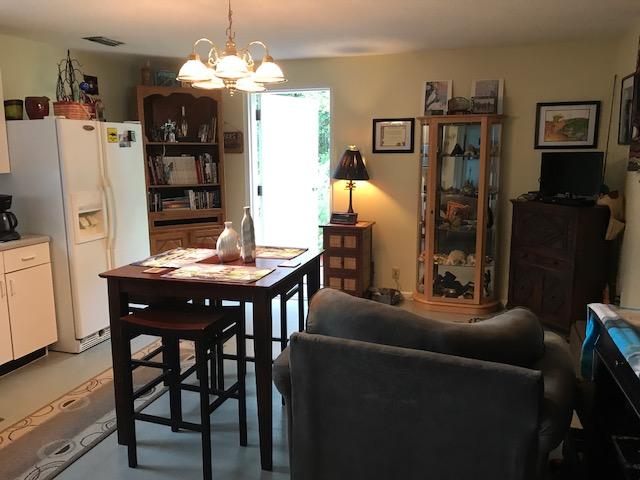 LAKE ARTHUR ESTATES/ Note: access to all amenities, but this property owes no HOA fees - Residential