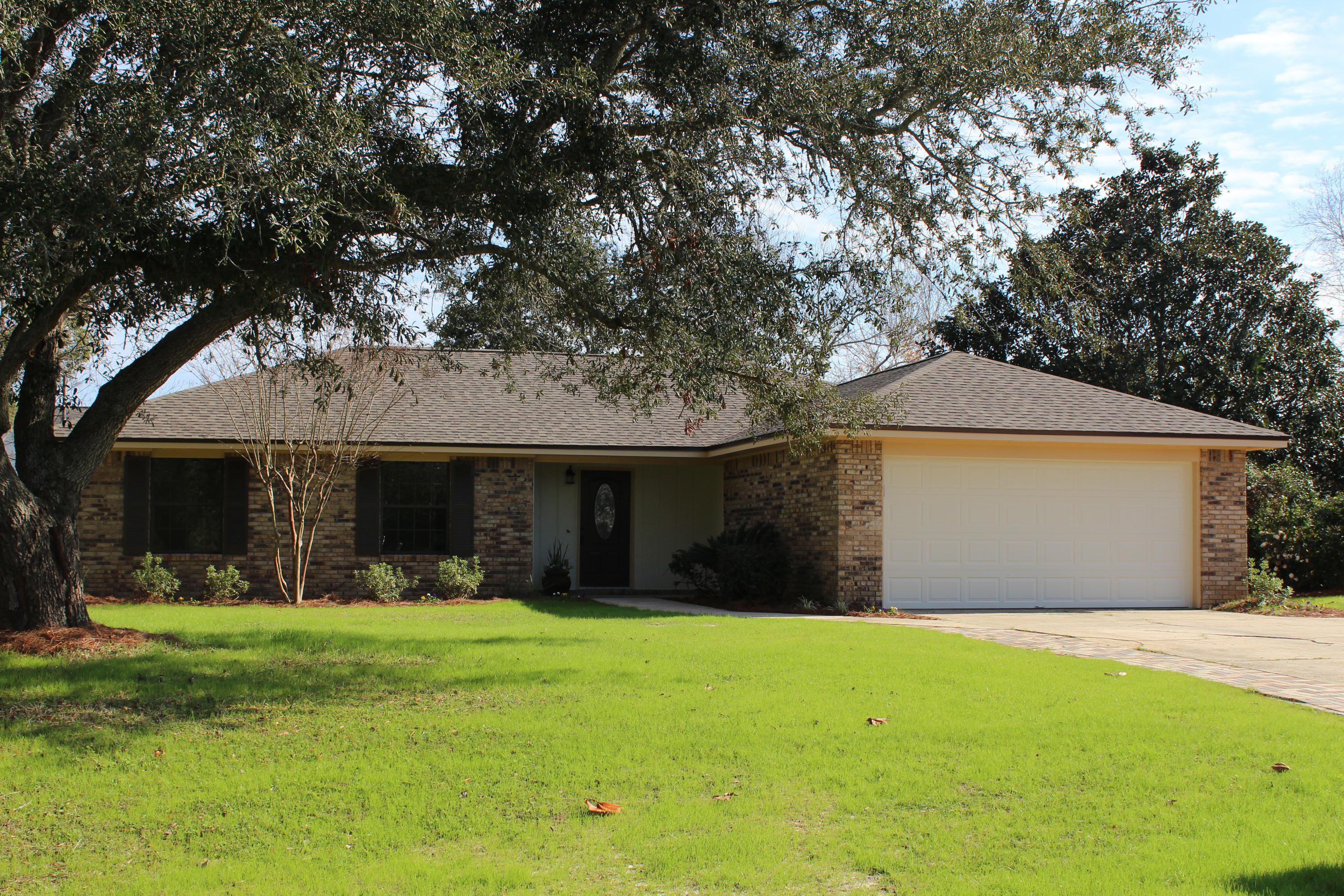 KELL-AIRE GARDENS - Residential