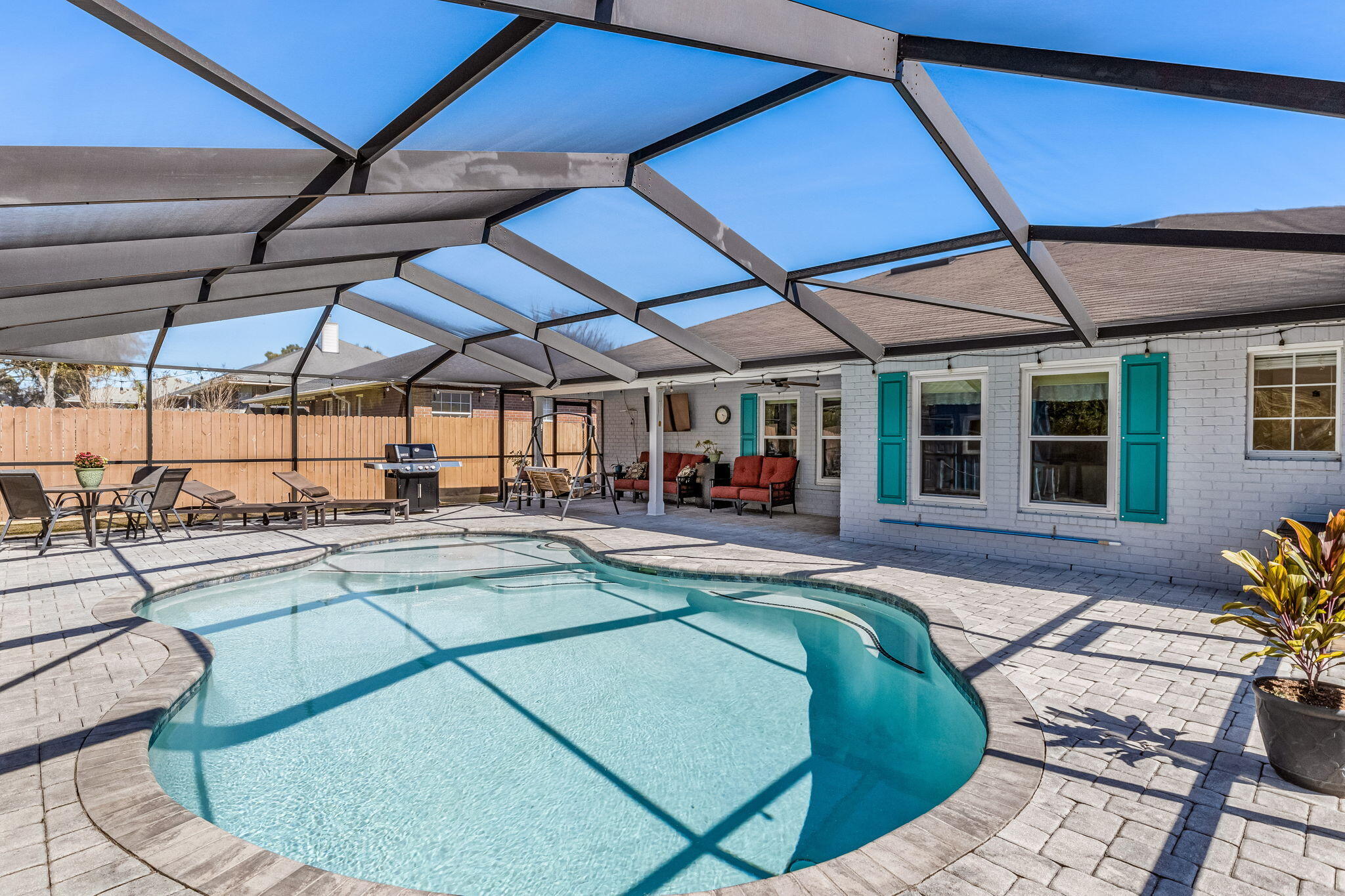 QUAYSIDE VILLAGE PH III - Residential