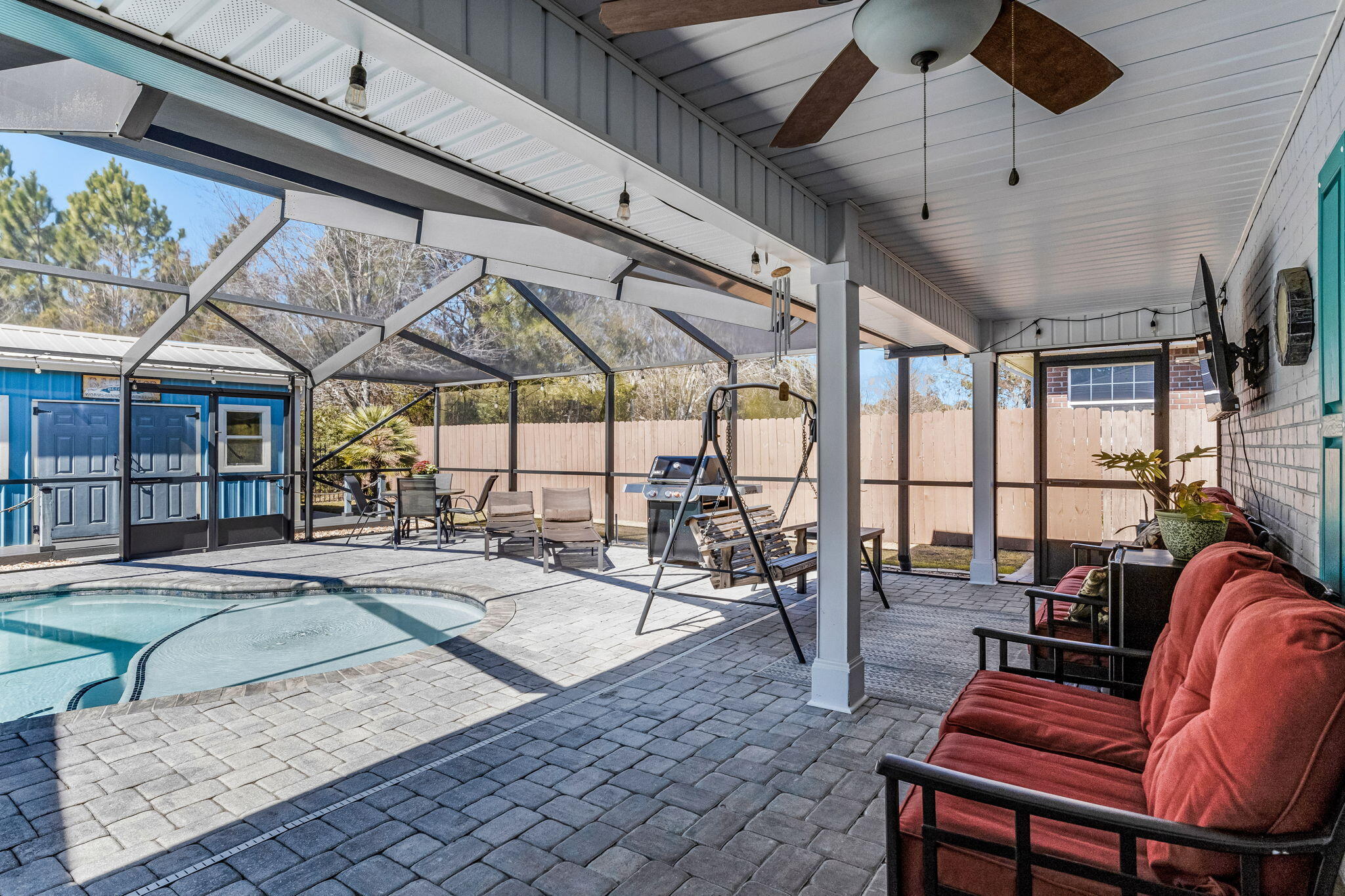 QUAYSIDE VILLAGE PH III - Residential