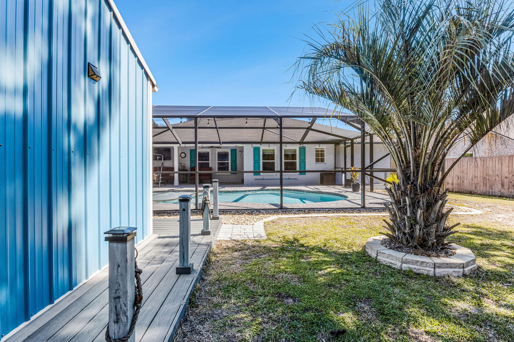 QUAYSIDE VILLAGE PH III - Residential