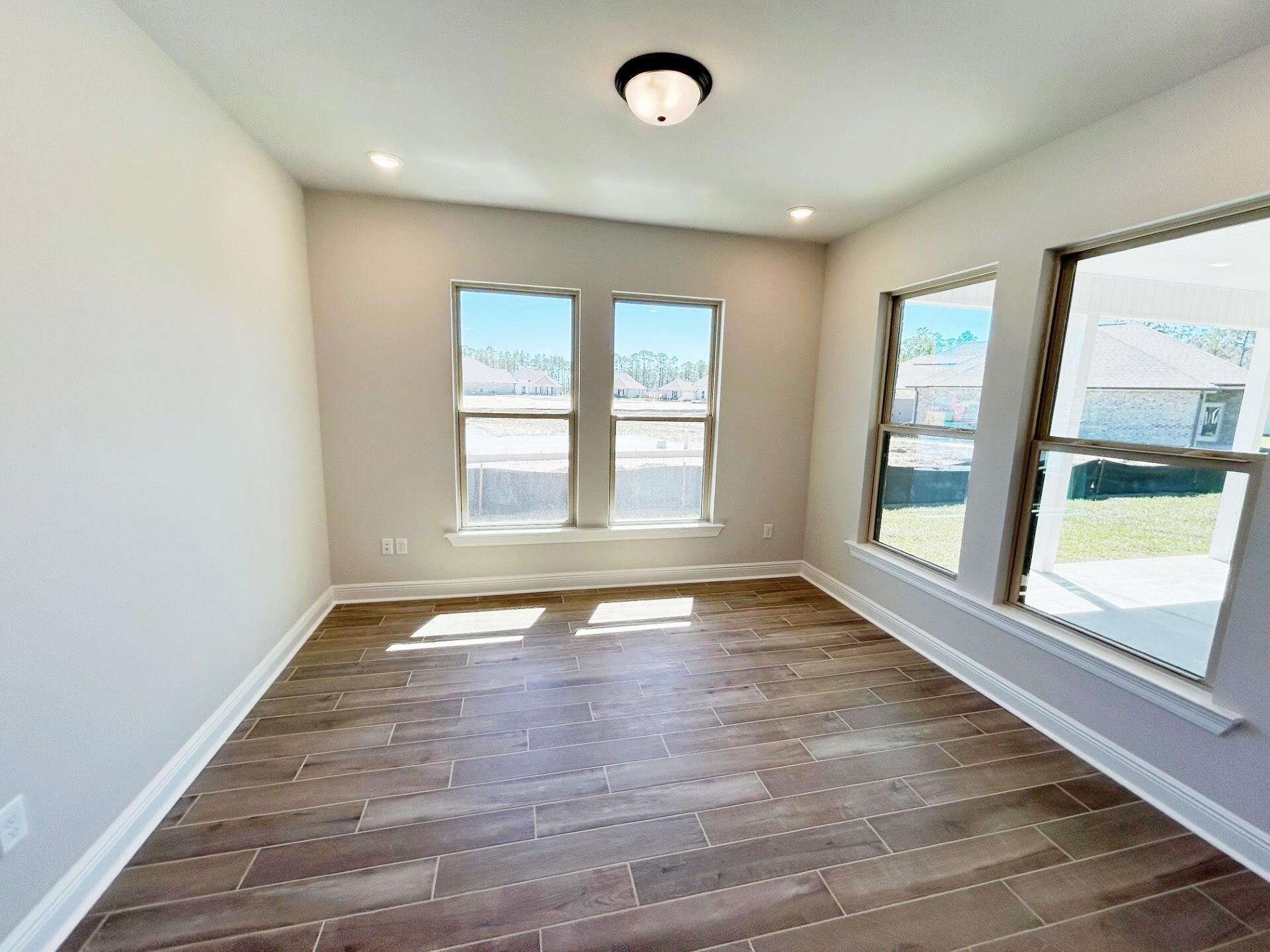 HAMMOCK BAY - STARBURST - Residential