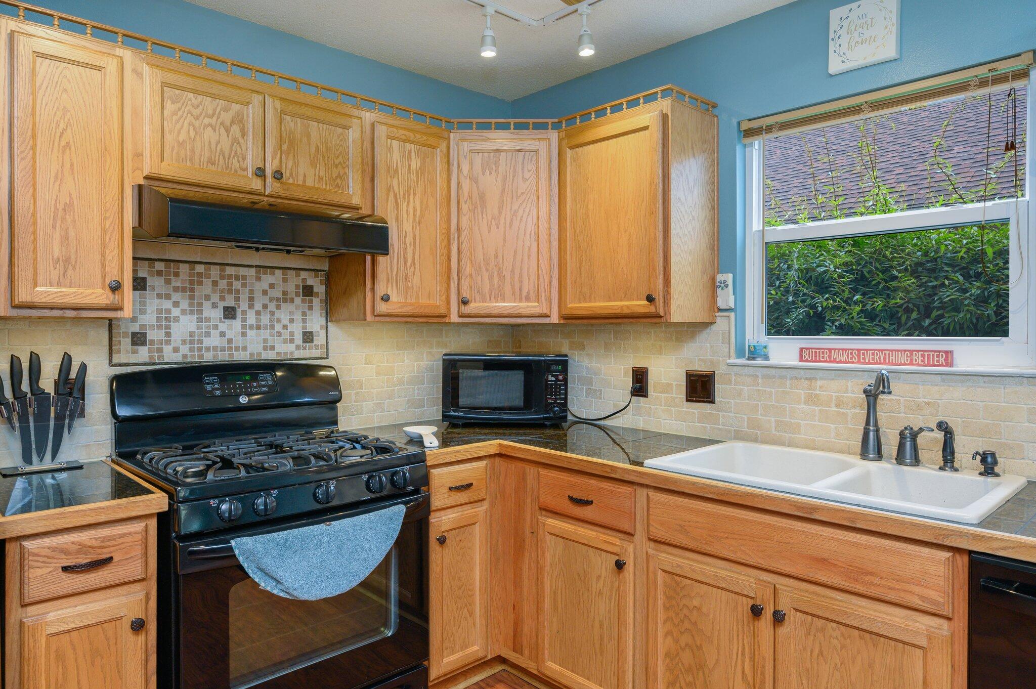 EMERALD VILLAGE S/D - Residential