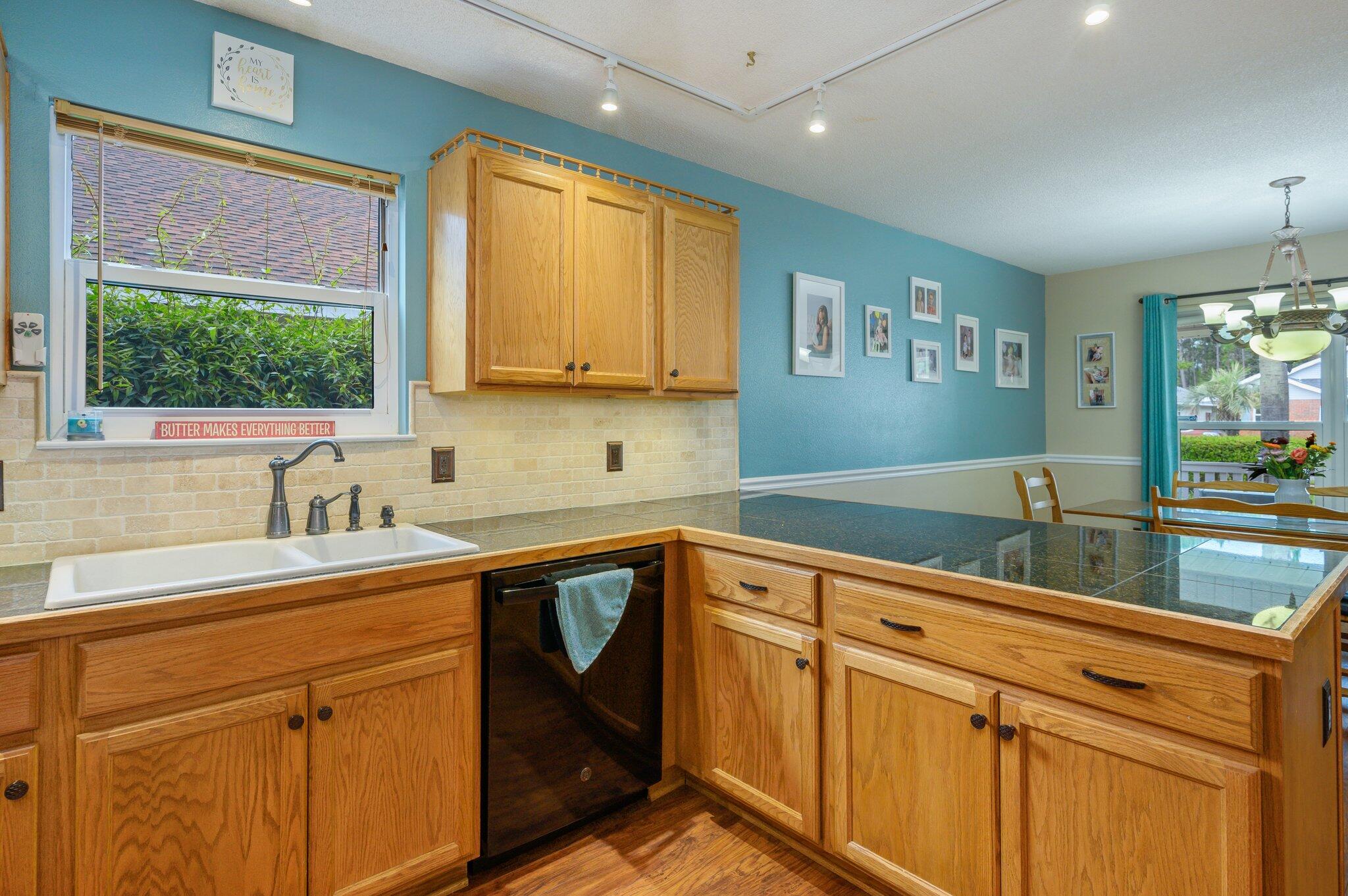 EMERALD VILLAGE S/D - Residential