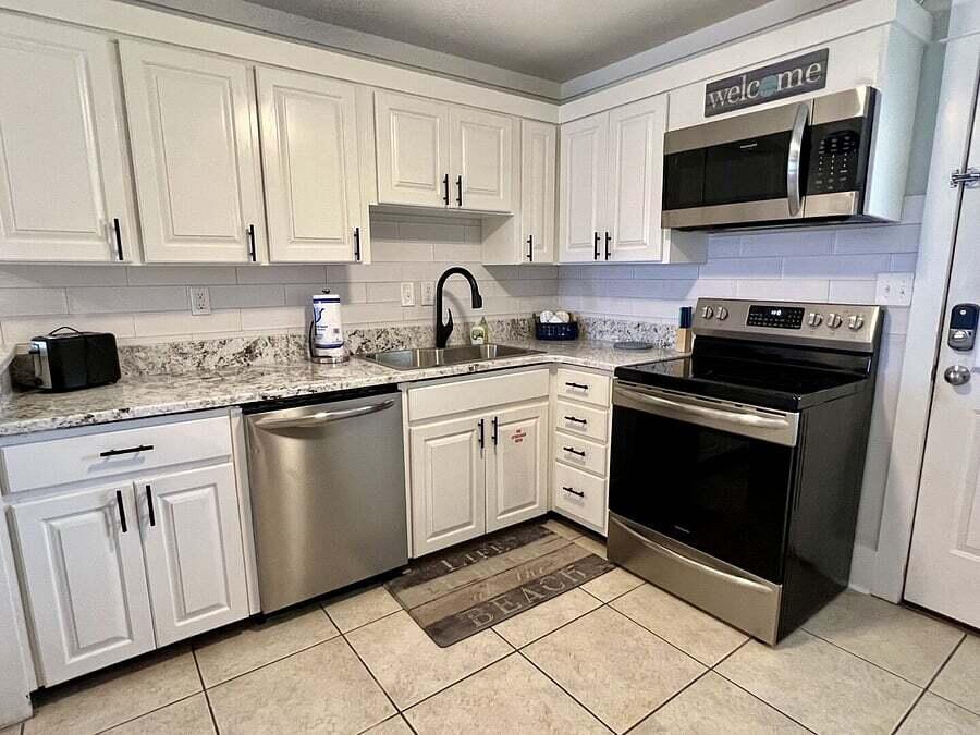 VENUS - Residential Lease