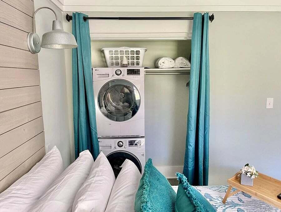 VENUS - Residential Lease