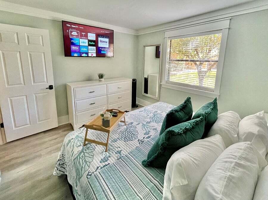VENUS - Residential Lease