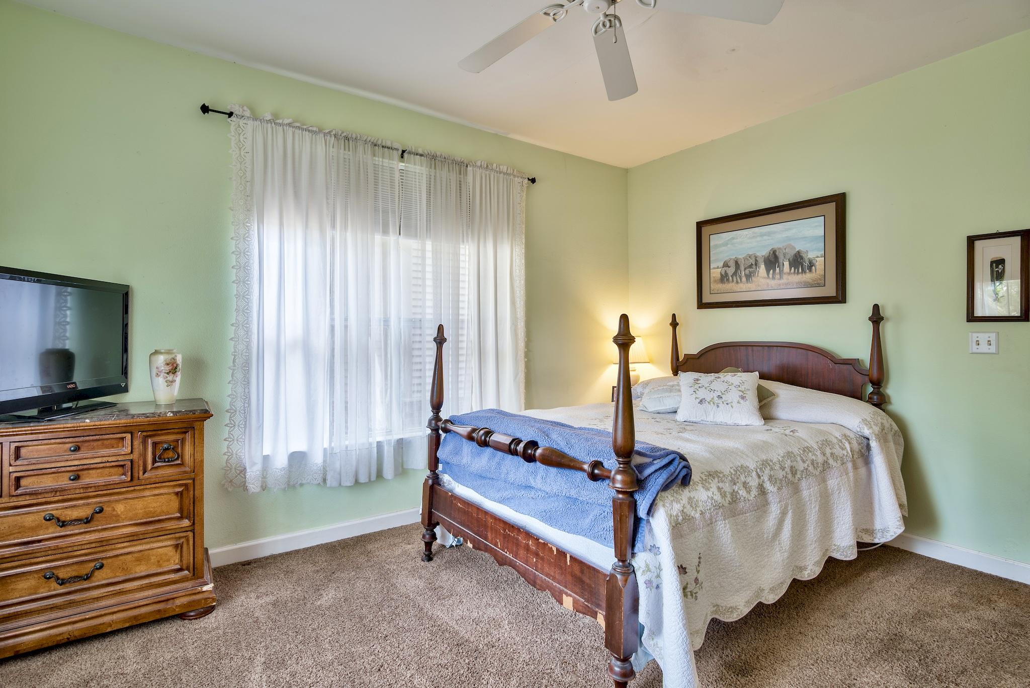 ESCADA - Residential