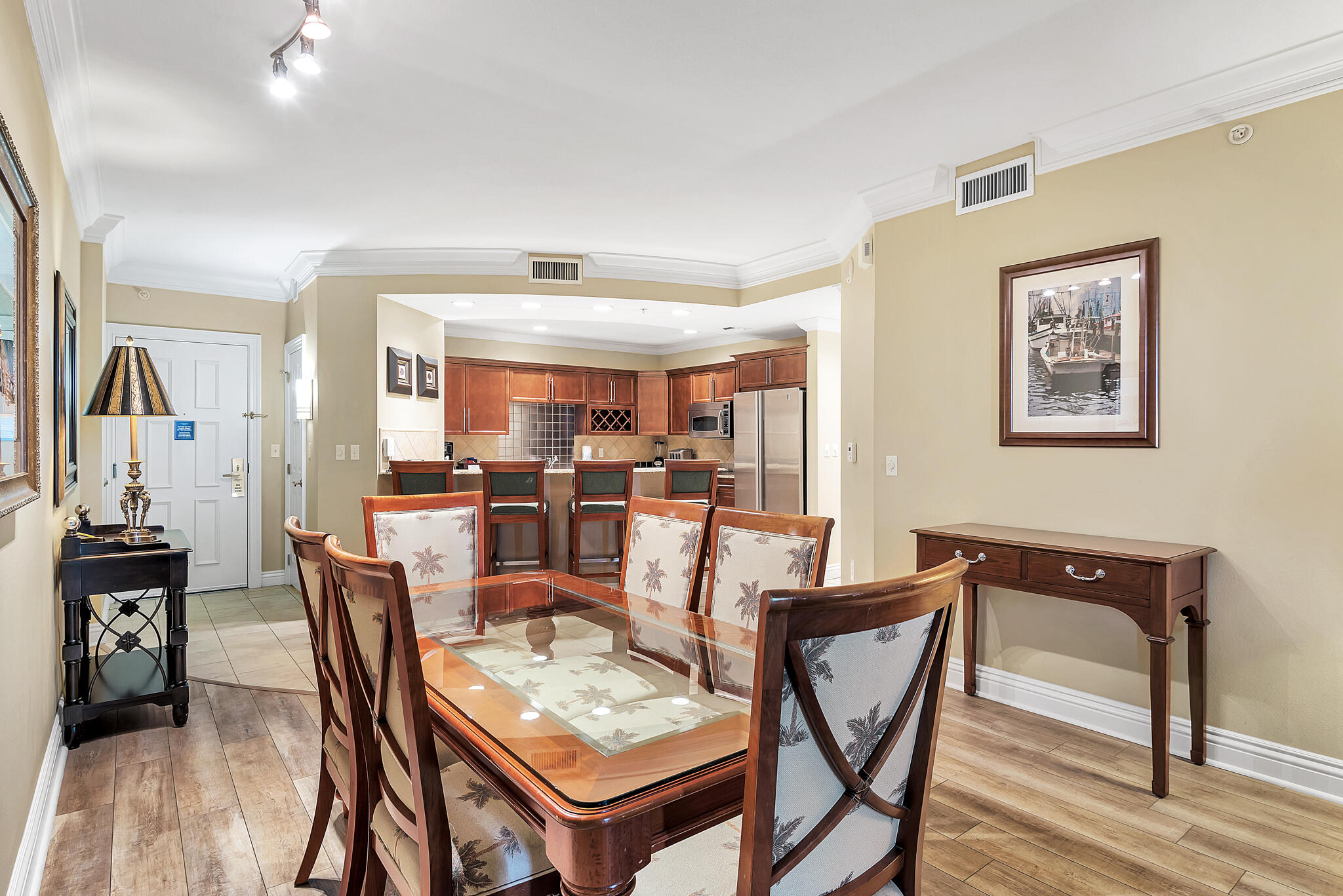 EMERALD GRANDE - Residential