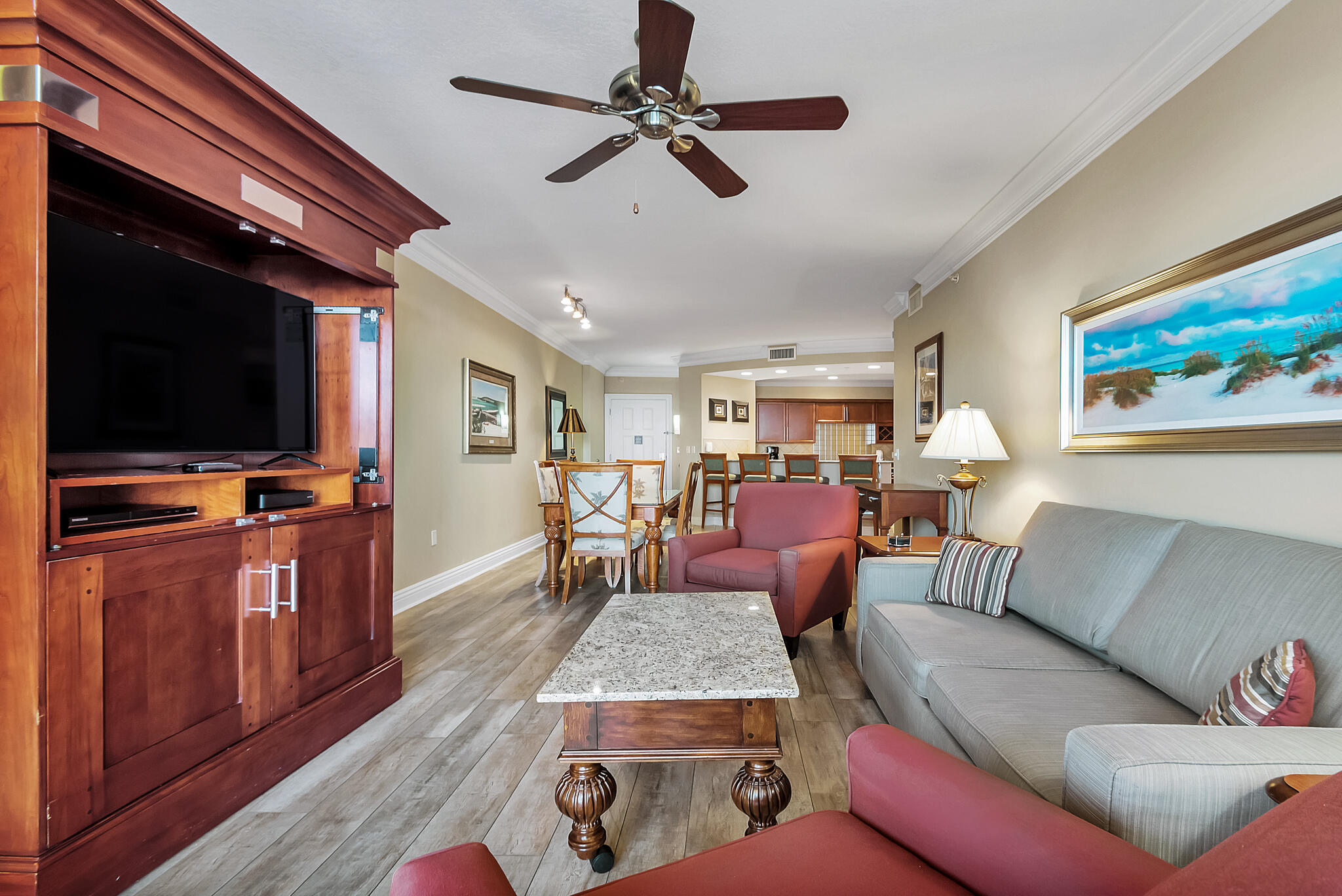 EMERALD GRANDE - Residential
