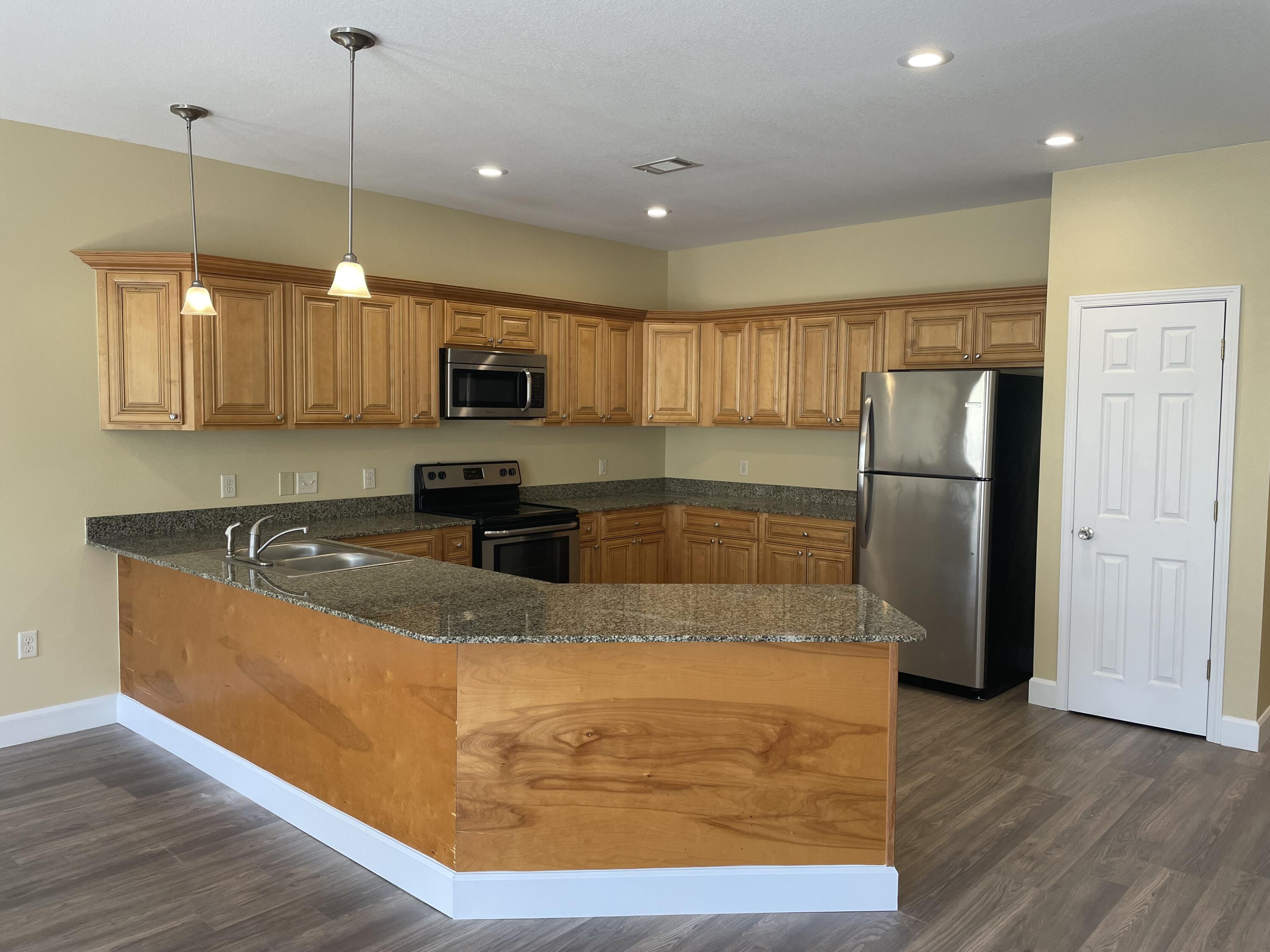 Arbor Lake Phase II - Residential Lease