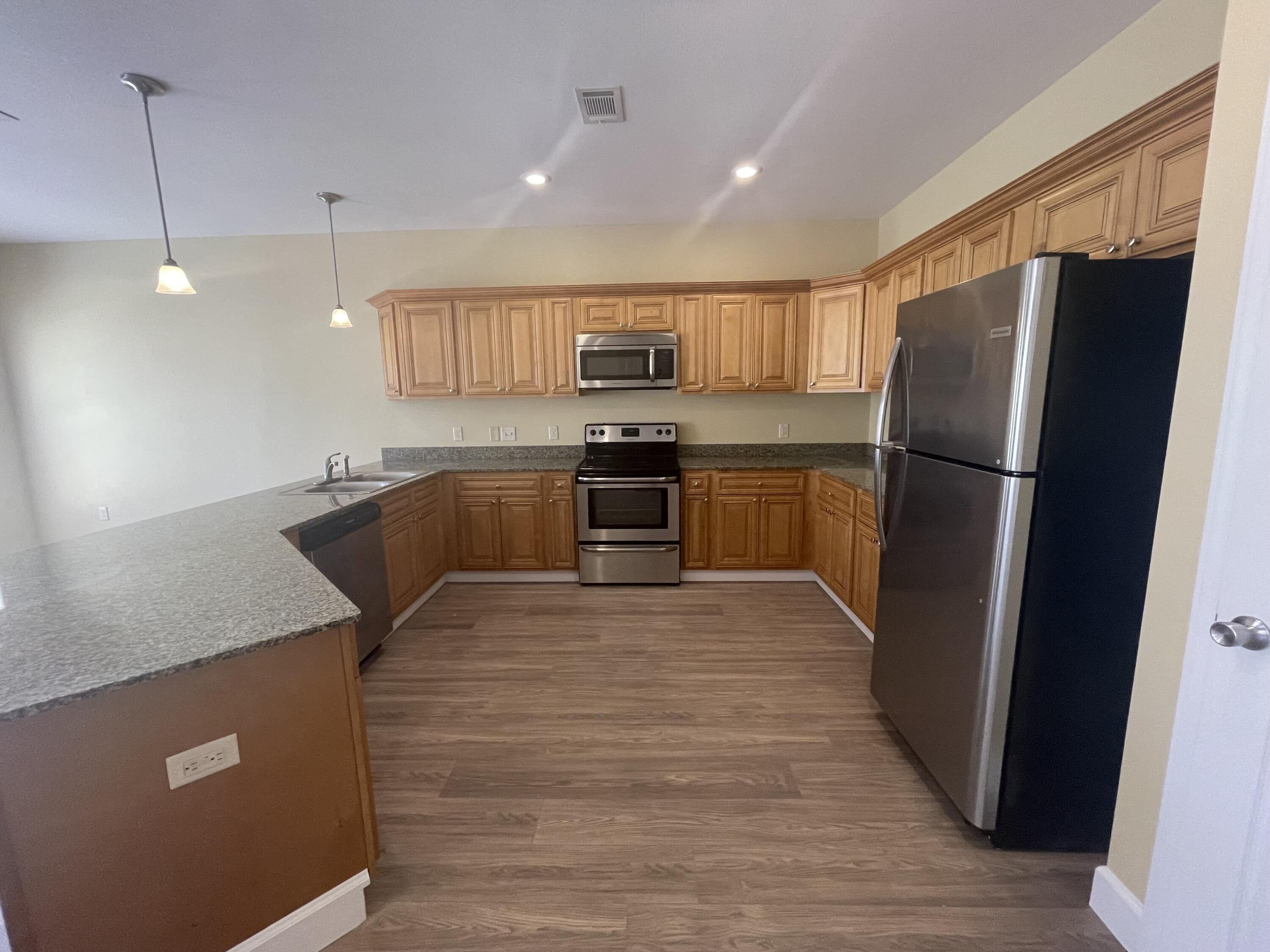 Arbor Lake Phase II - Residential Lease