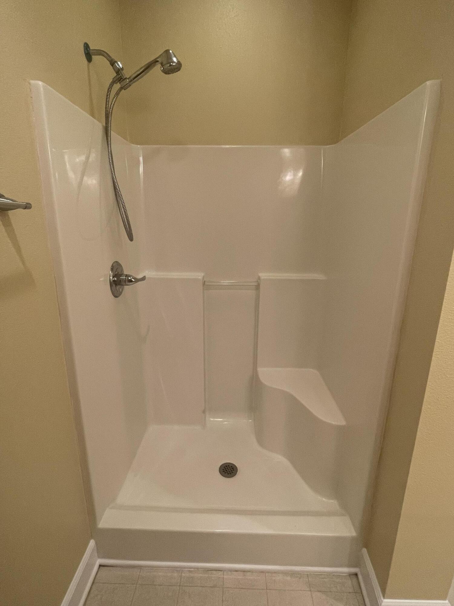 Arbor Lake Phase II - Residential Lease