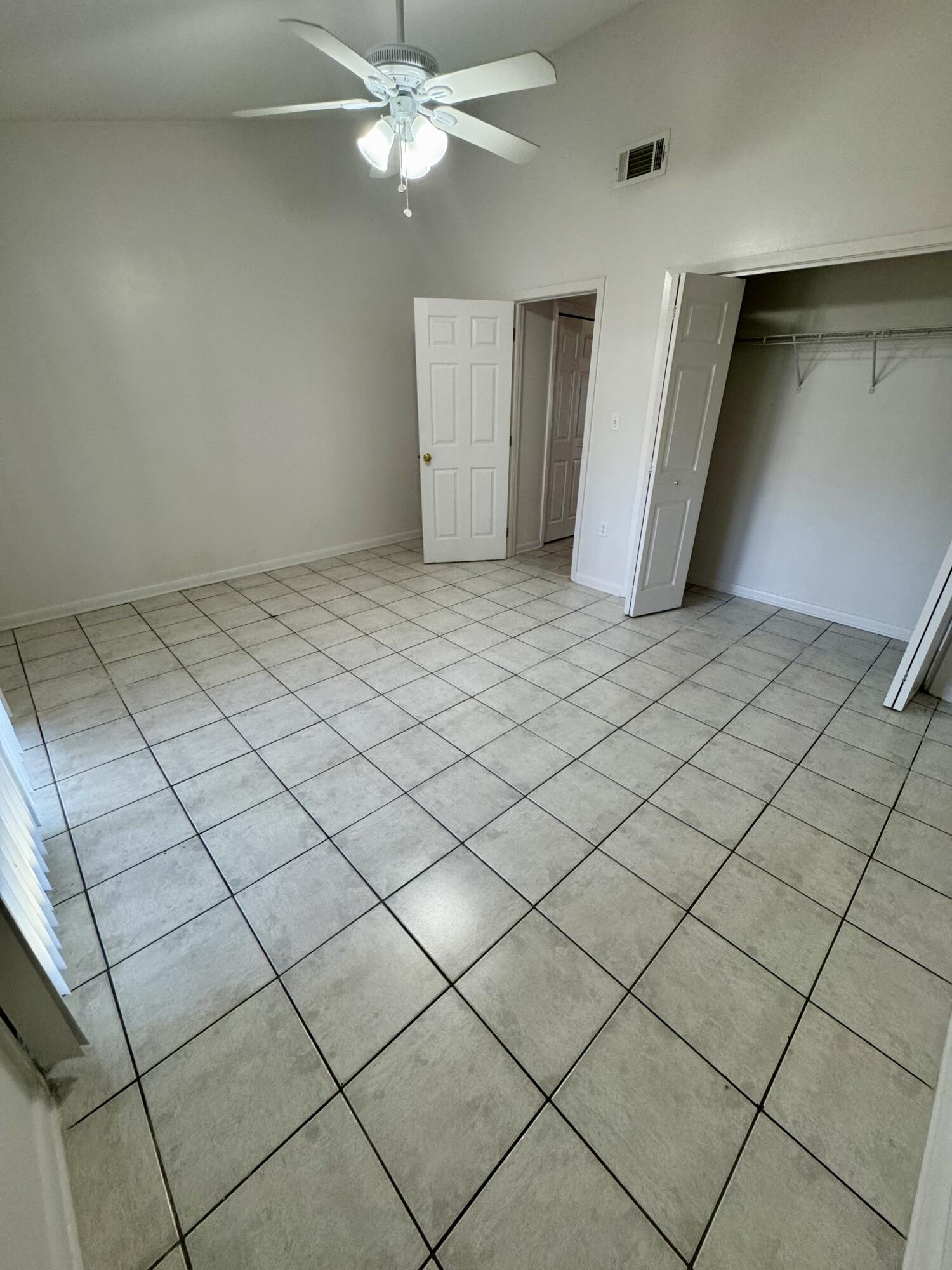 SCOTTWOOD - Residential Lease