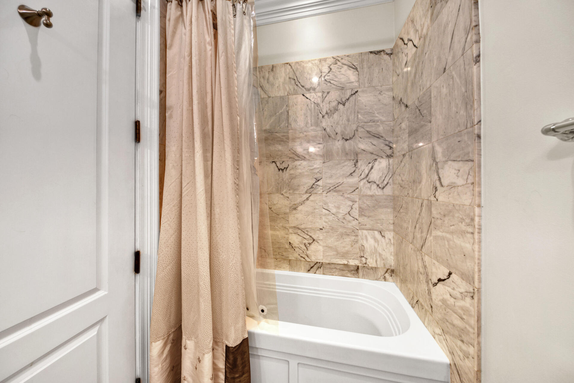 LE JARDIN - Residential