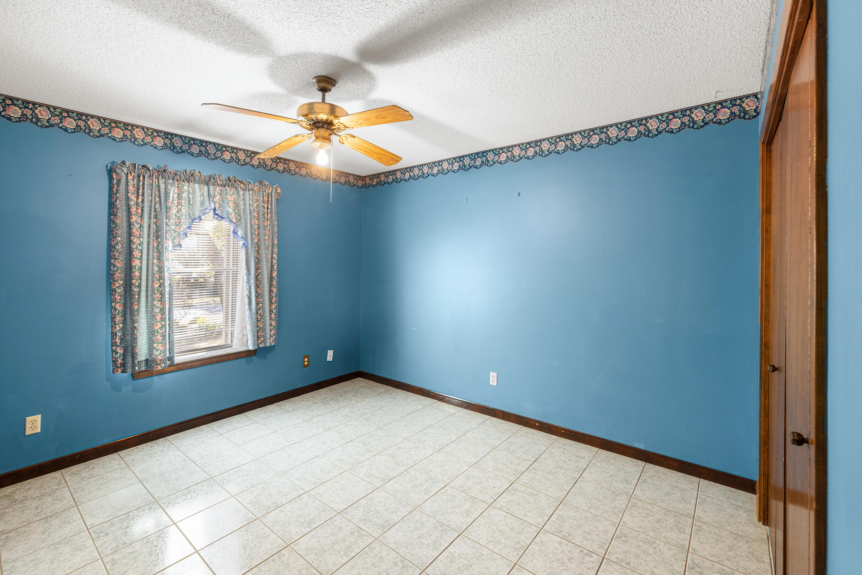 CARIBEAN VILLAGE WEST - Residential