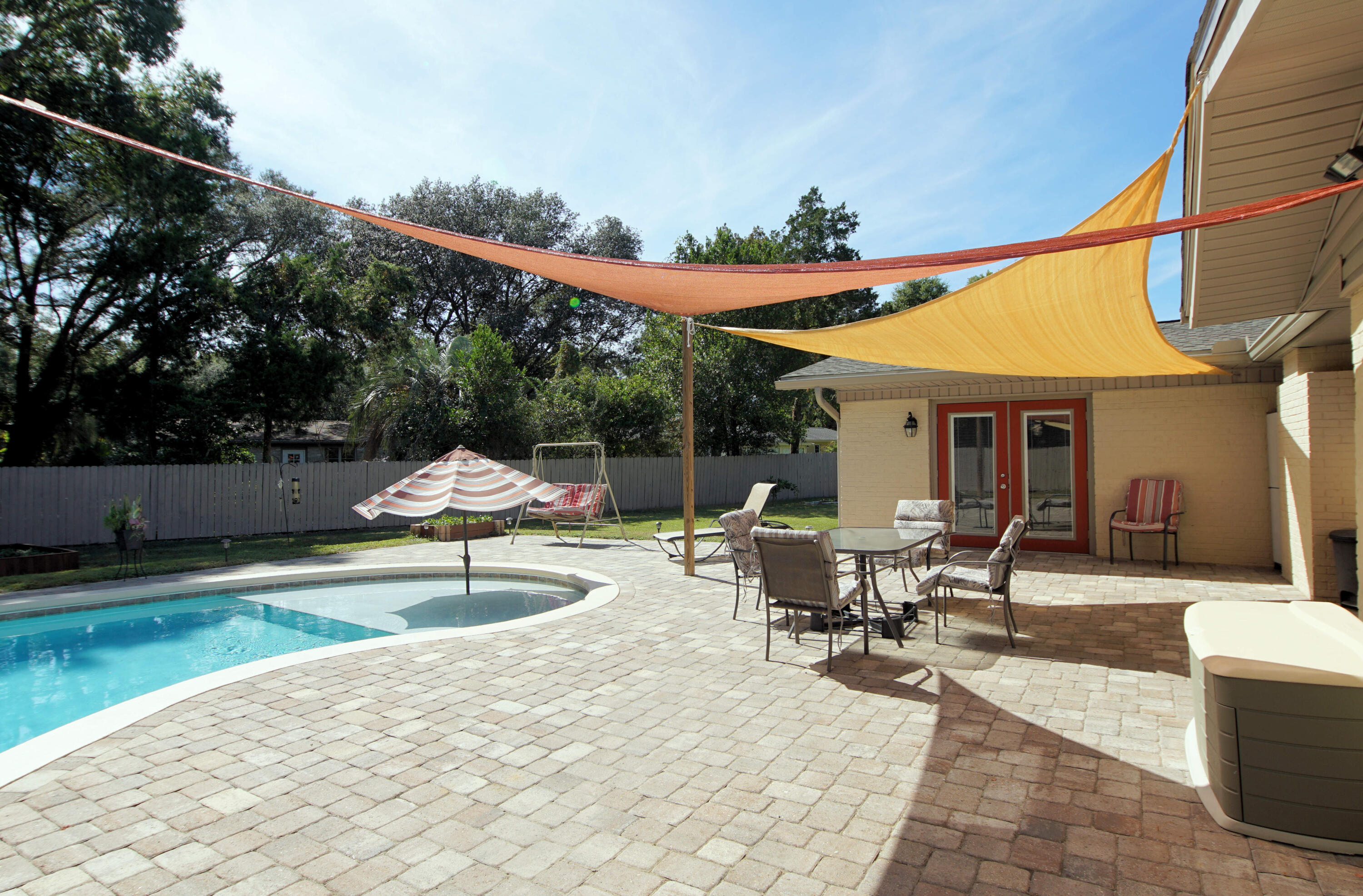 KENWOOD S/D 1ST ADDN - Residential